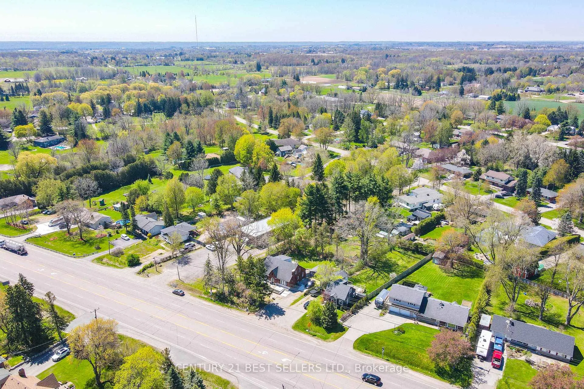 Photo 11 of Unit 2nd Level, 933 6 Highway N, Hamilton, Rural Flamborough — HOMEH
