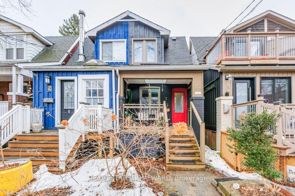 Front of 7 Norway Avenue