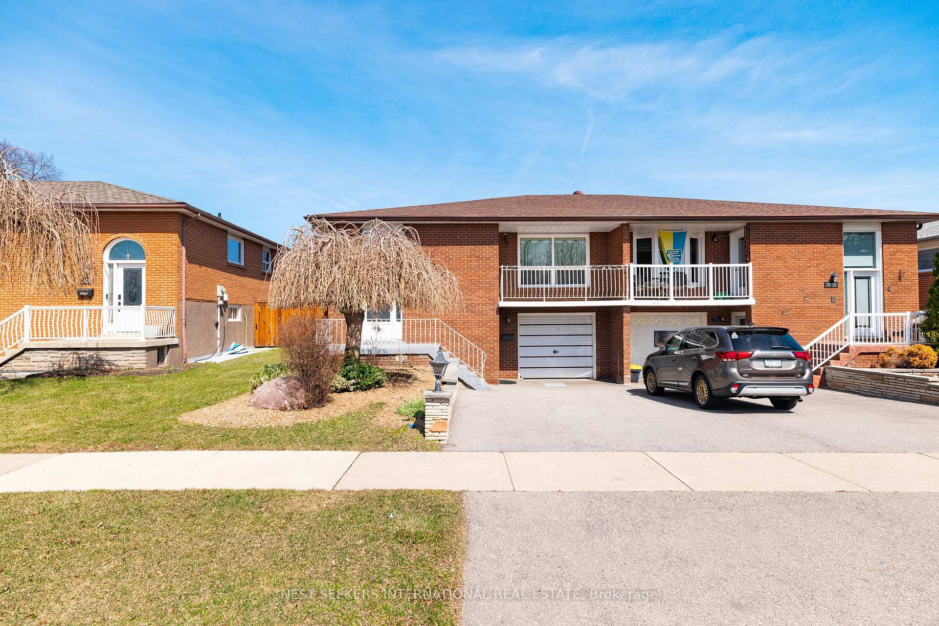 Front of 3882 Midhurst Lane