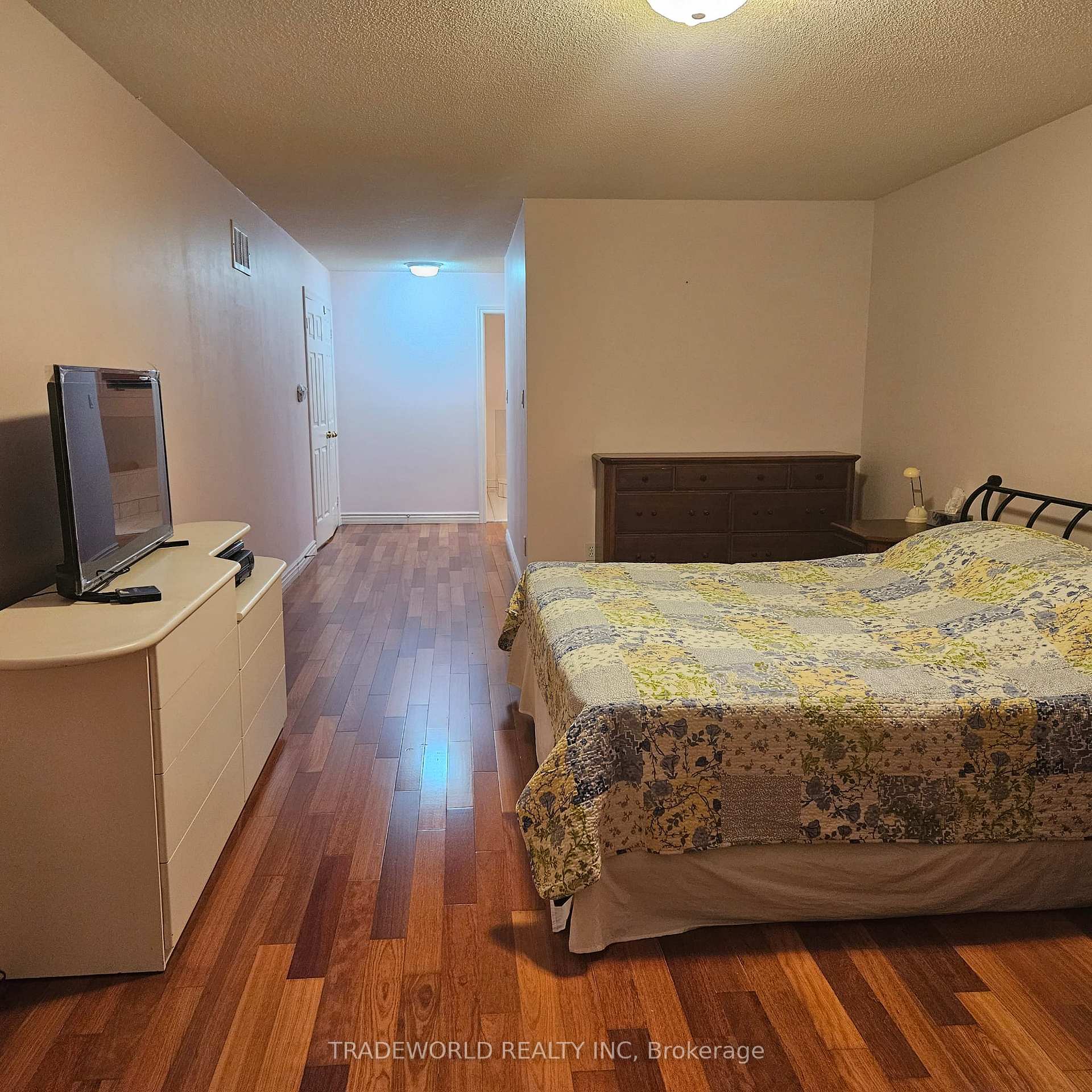 Photo 17 of 110 Fitzgerald Avenue, Markham, Unionville — HOMEH