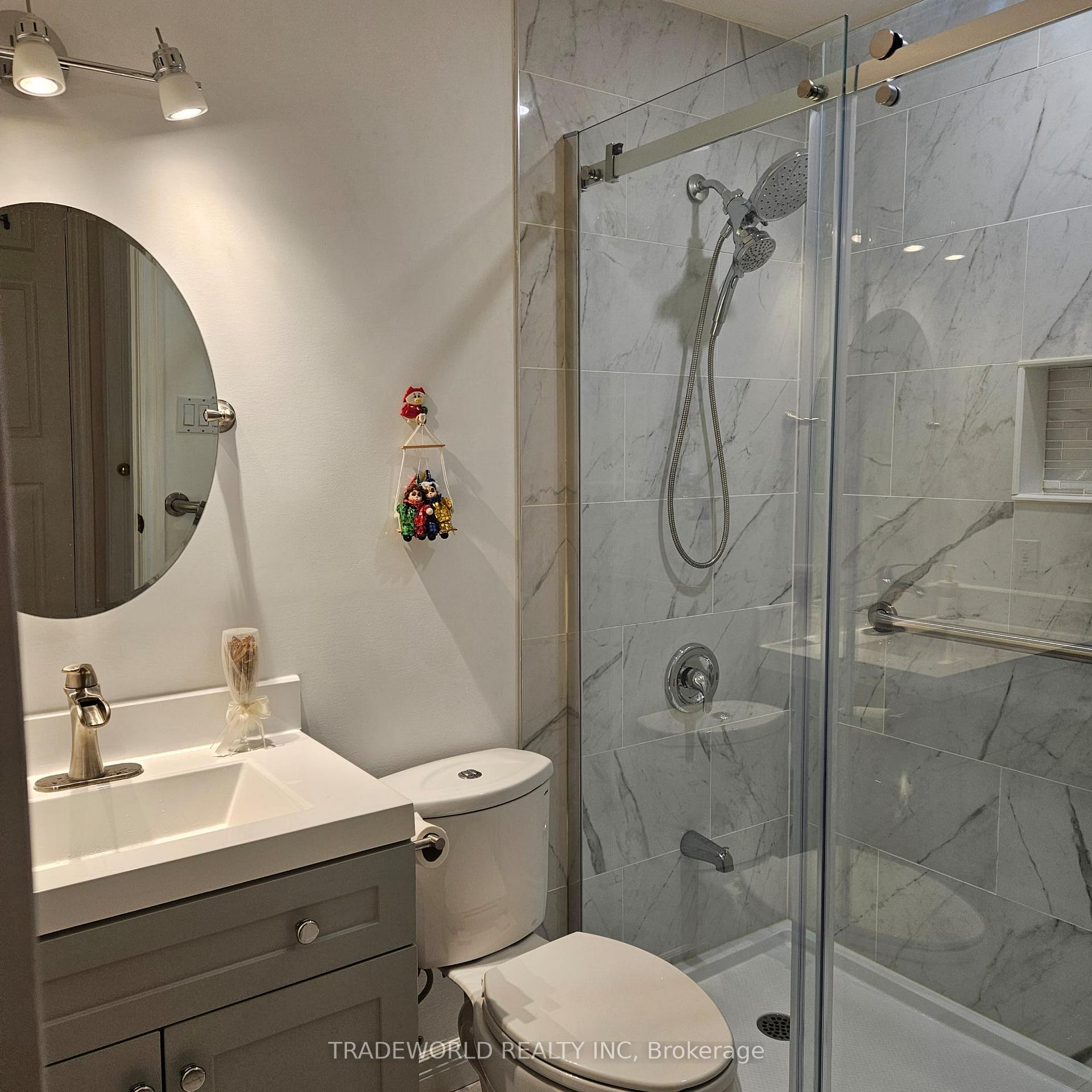Photo 25 of 110 Fitzgerald Avenue, Markham, Unionville — HOMEH