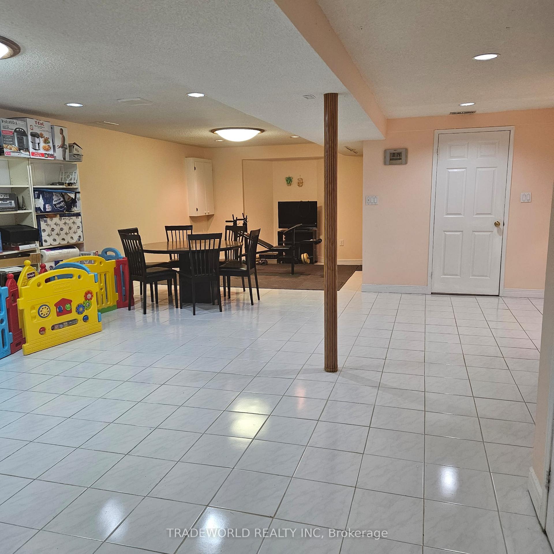 Photo 29 of 110 Fitzgerald Avenue, Markham, Unionville — HOMEH