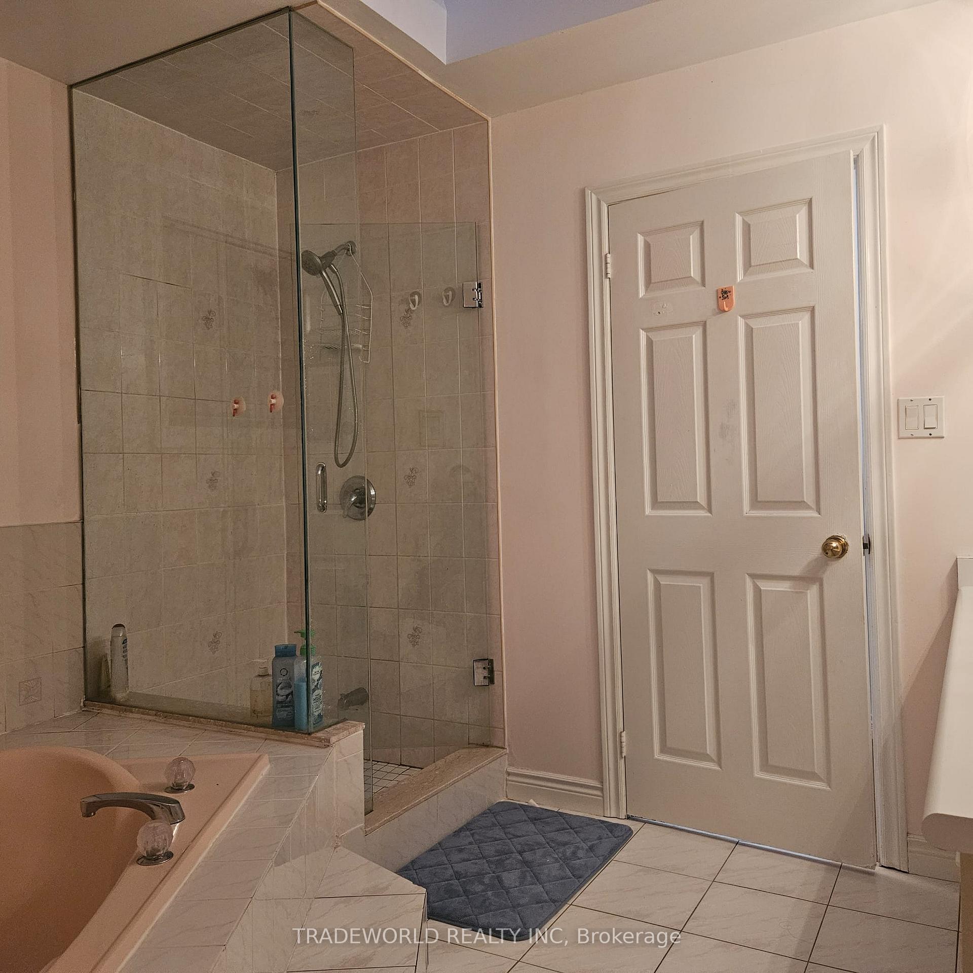 Photo 34 of 110 Fitzgerald Avenue, Markham, Unionville — HOMEH