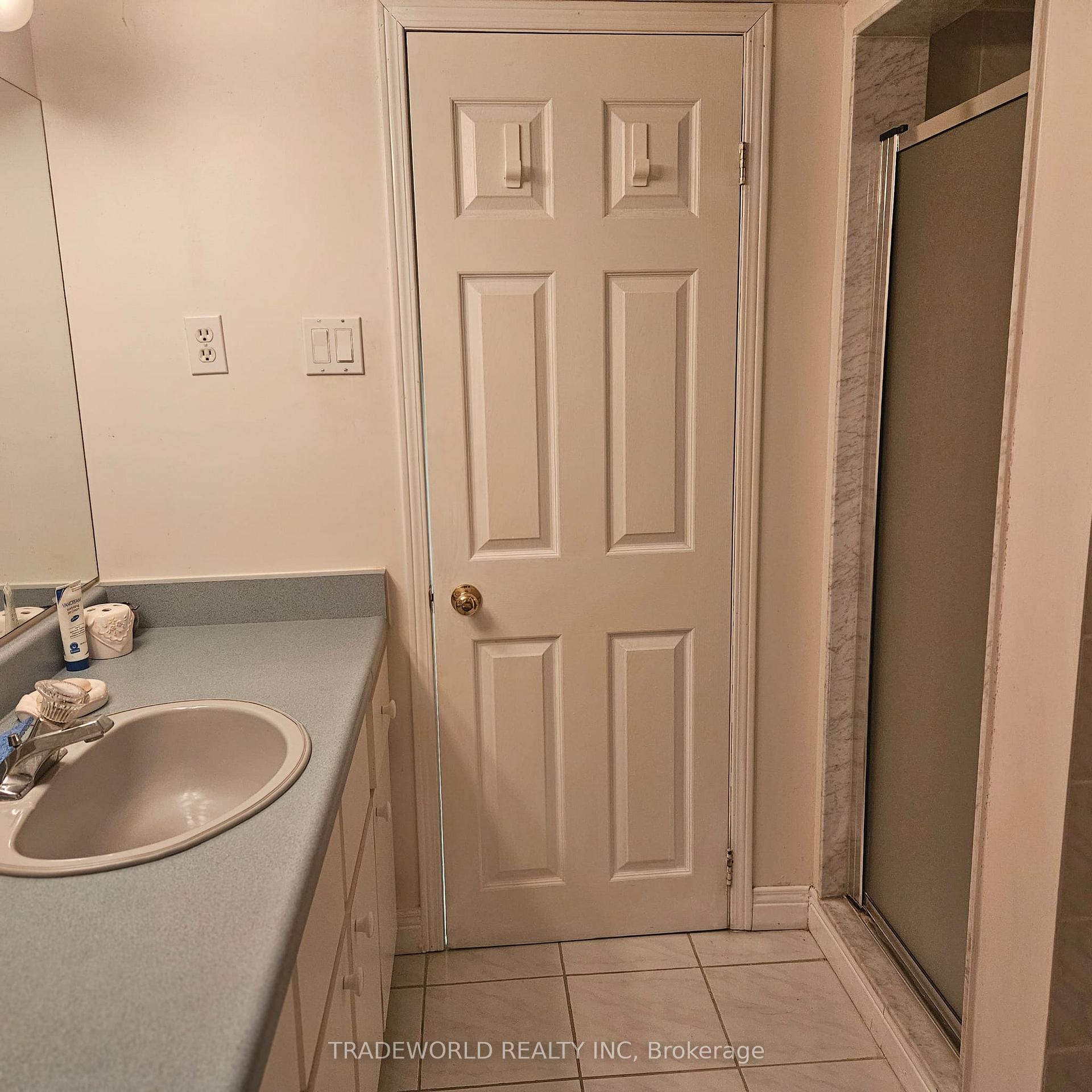 Photo 37 of 110 Fitzgerald Avenue, Markham, Unionville — HOMEH