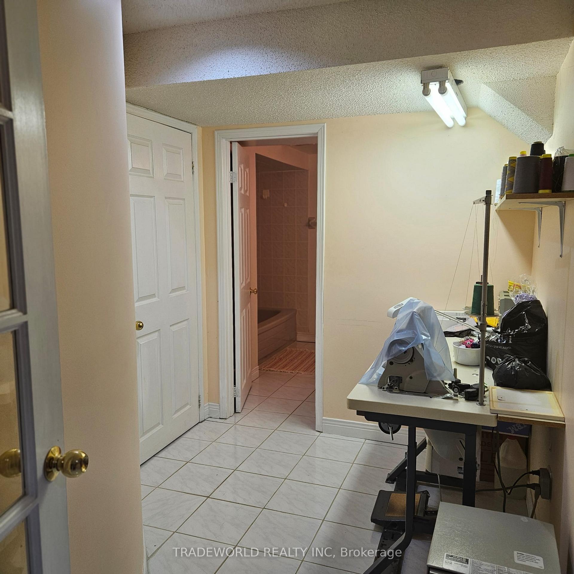 Photo 40 of 110 Fitzgerald Avenue, Markham, Unionville — HOMEH