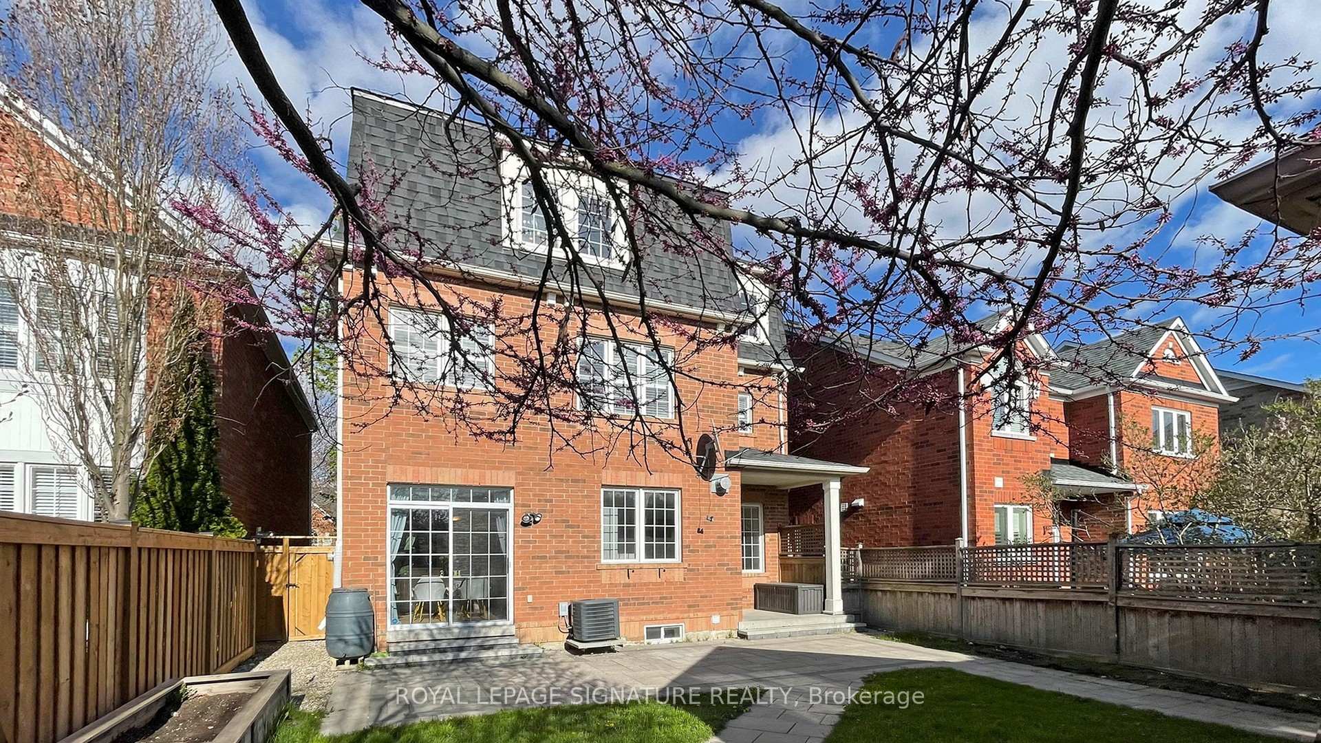 Photo 25 of 80 Country Glen Road, Markham, Cornell — HOMEH
