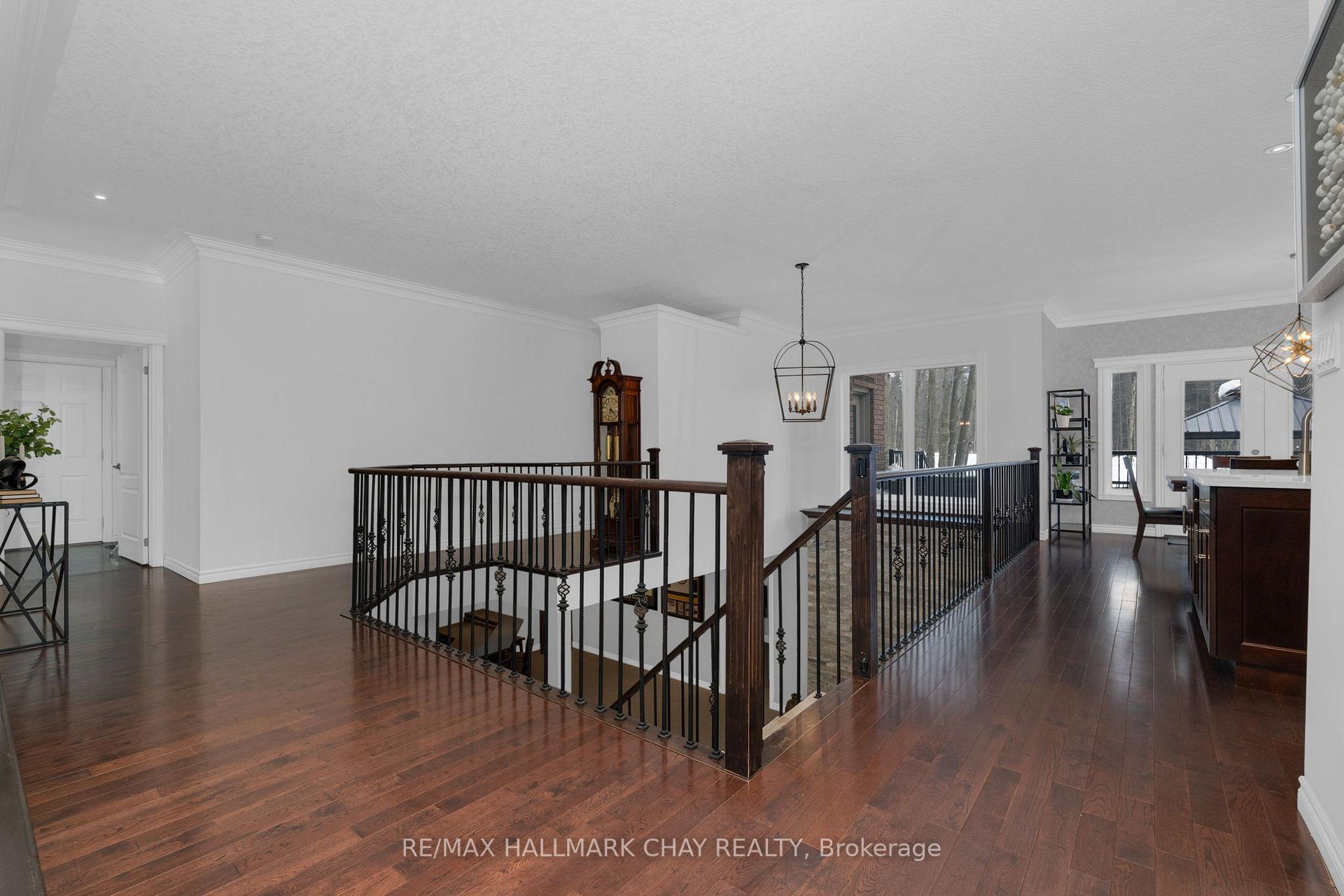Photo 7 of 76 Luella Boulevard, Springwater, Anten Mills — HOMEH
