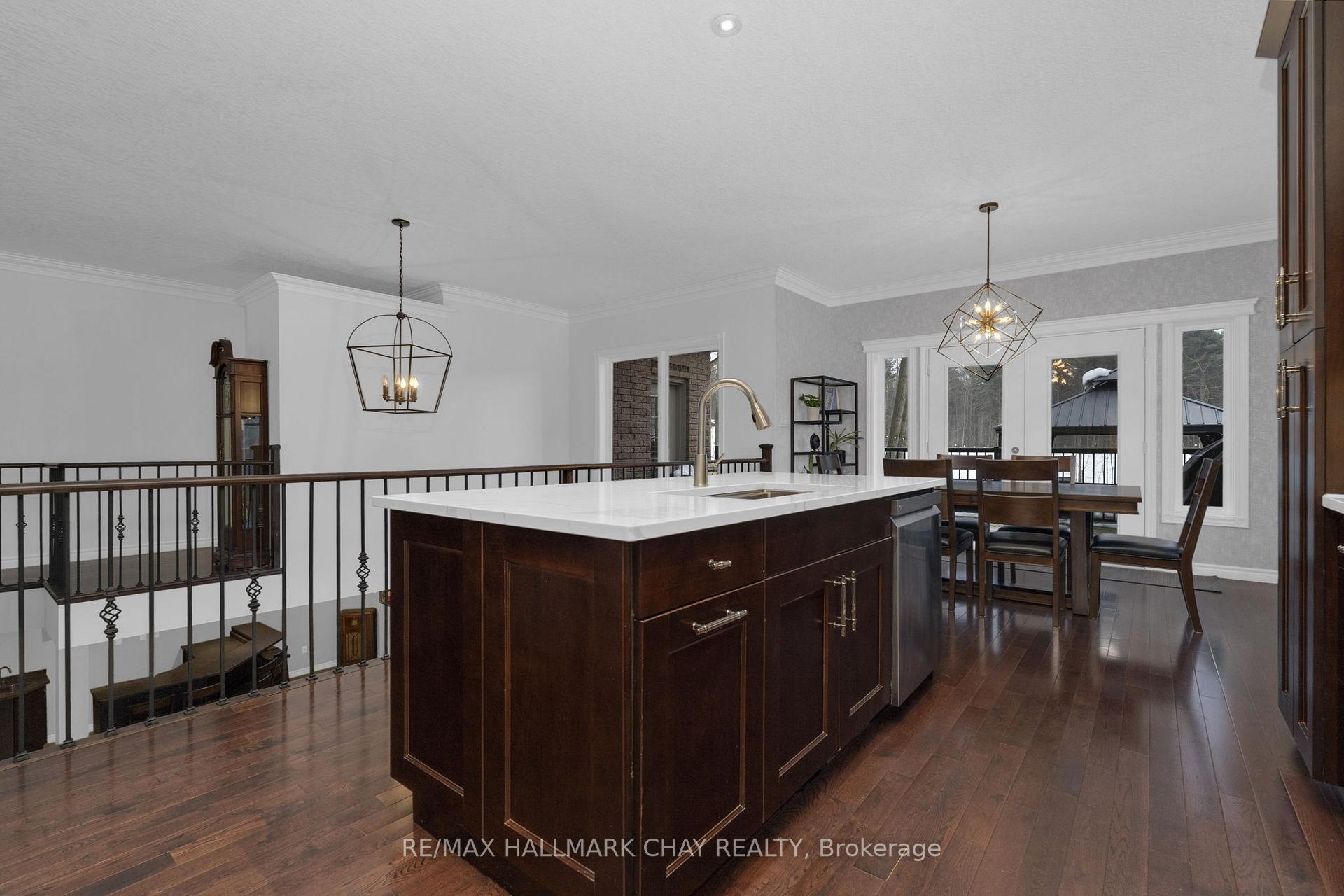 Photo 10 of 76 Luella Boulevard, Springwater, Anten Mills — HOMEH