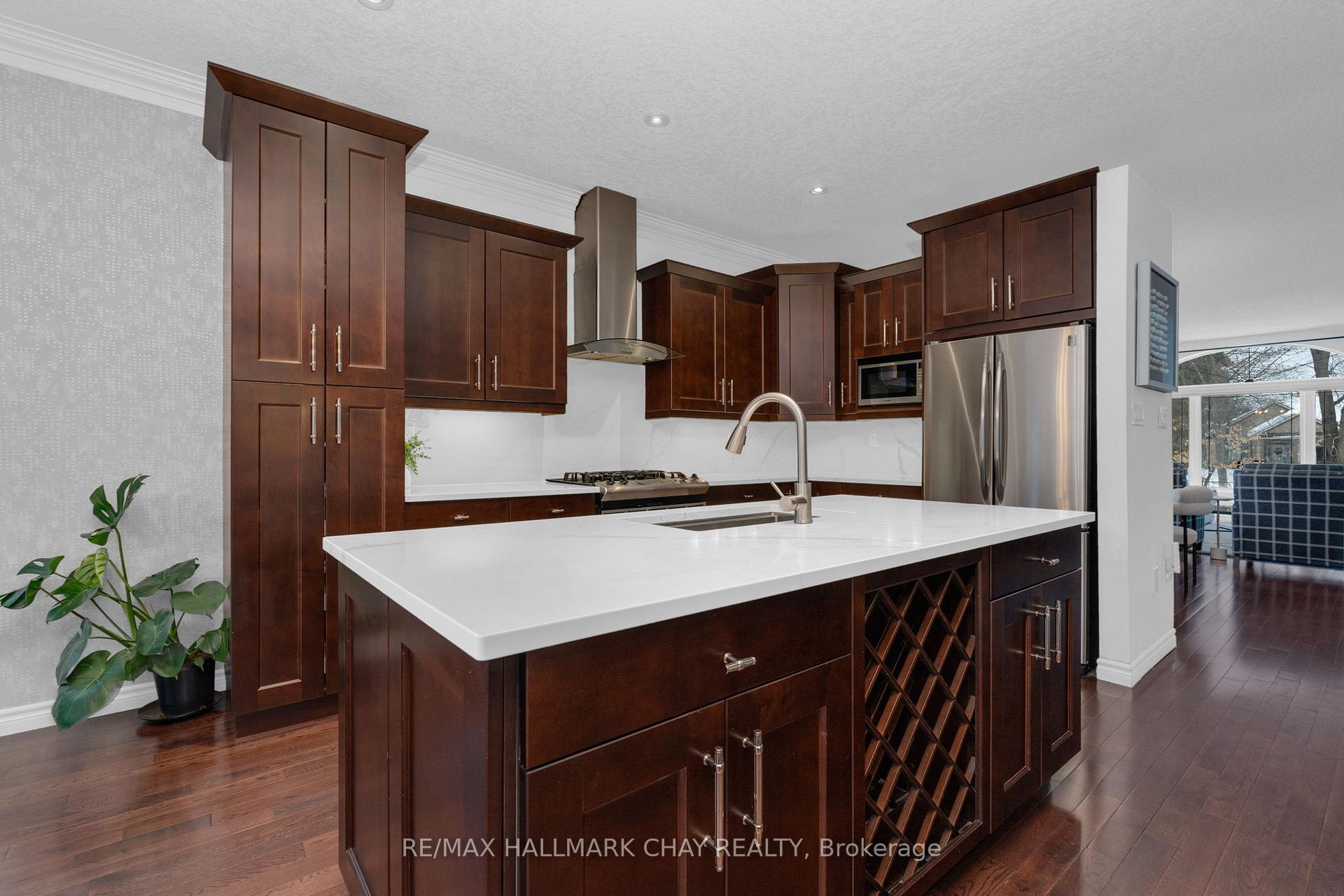 Photo 11 of 76 Luella Boulevard, Springwater, Anten Mills — HOMEH