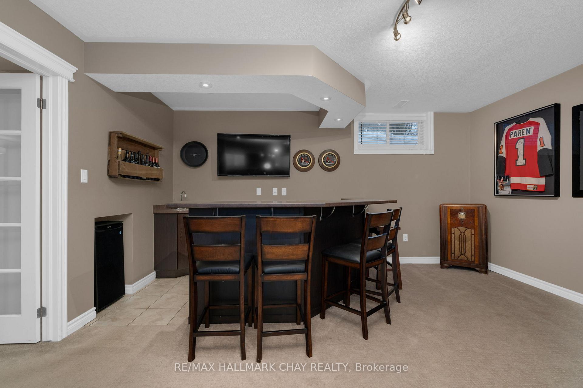 Photo 22 of 76 Luella Boulevard, Springwater, Anten Mills — HOMEH