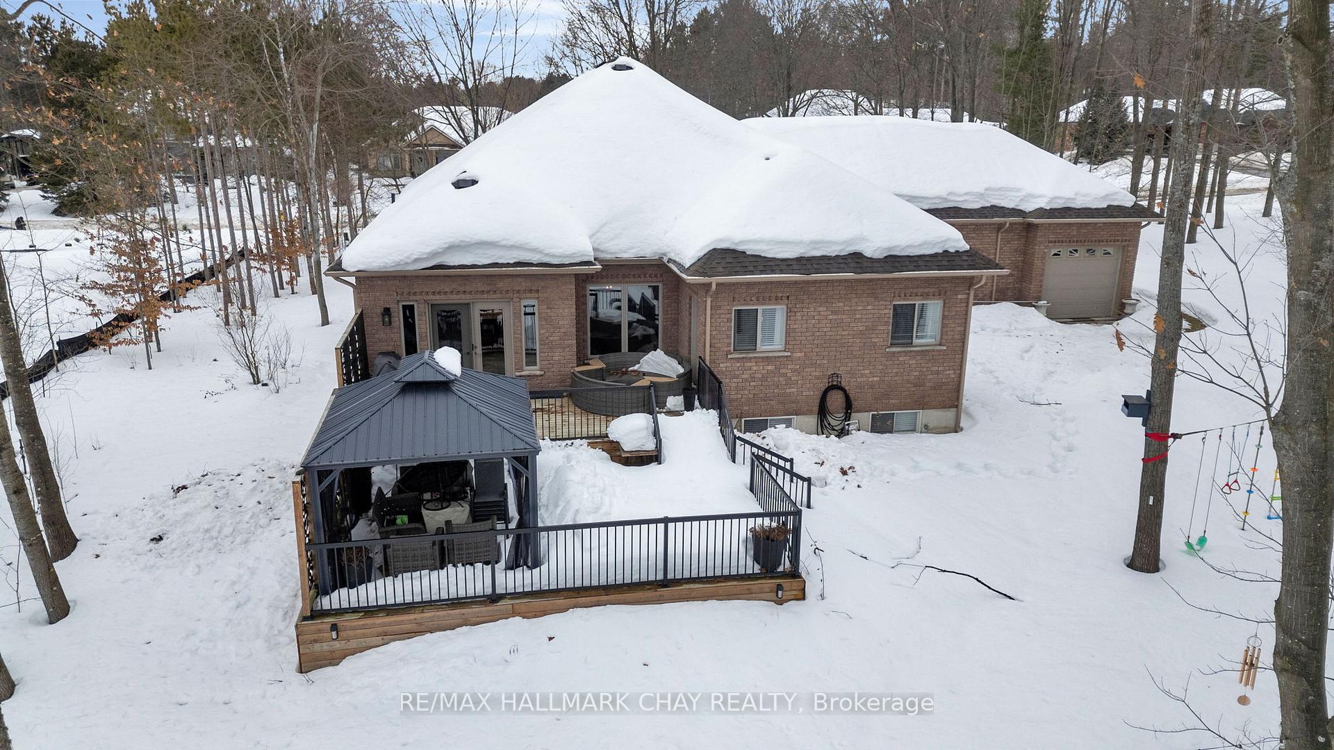Photo 33 of 76 Luella Boulevard, Springwater, Anten Mills — HOMEH