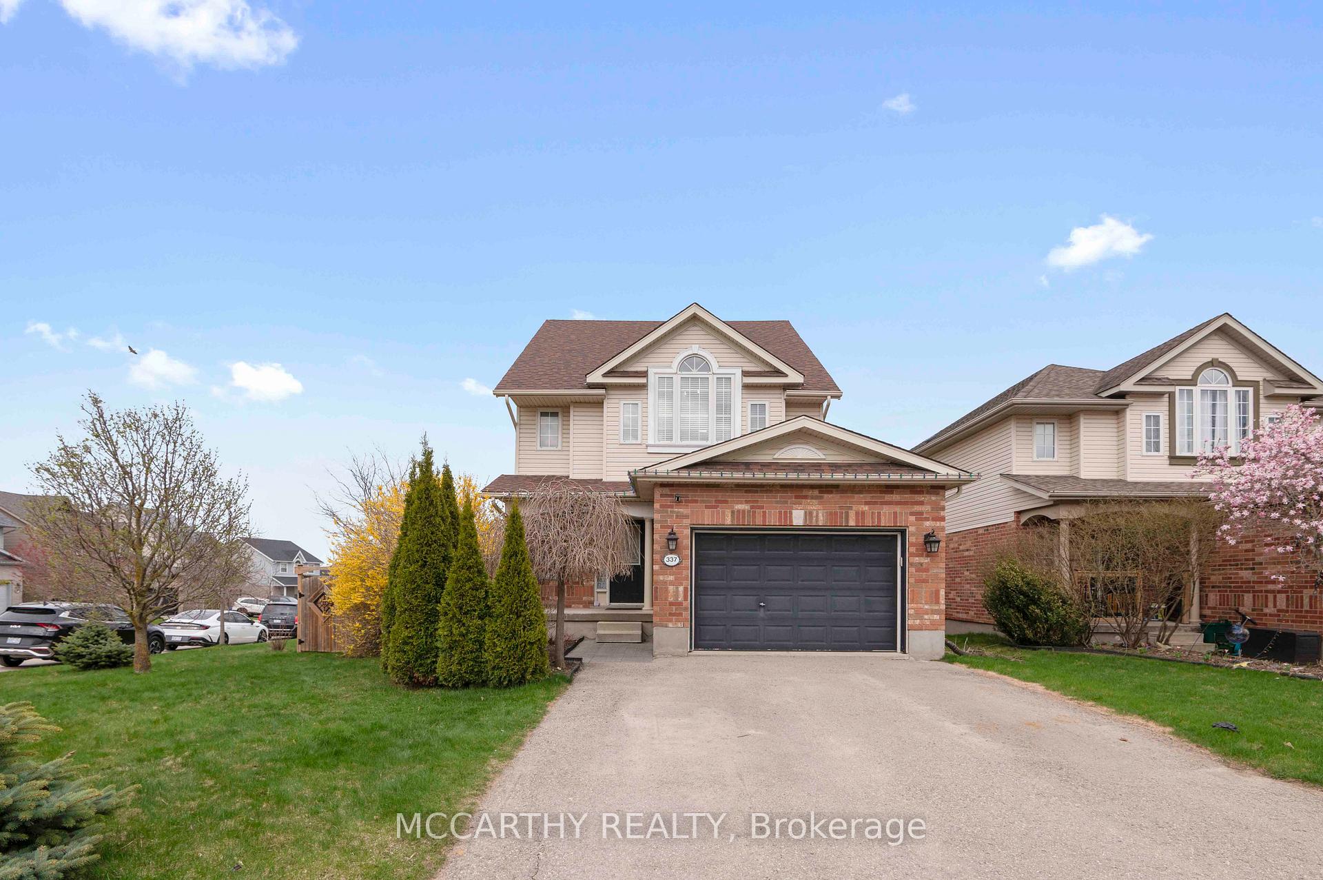 Front of 337 Rintoul Crescent