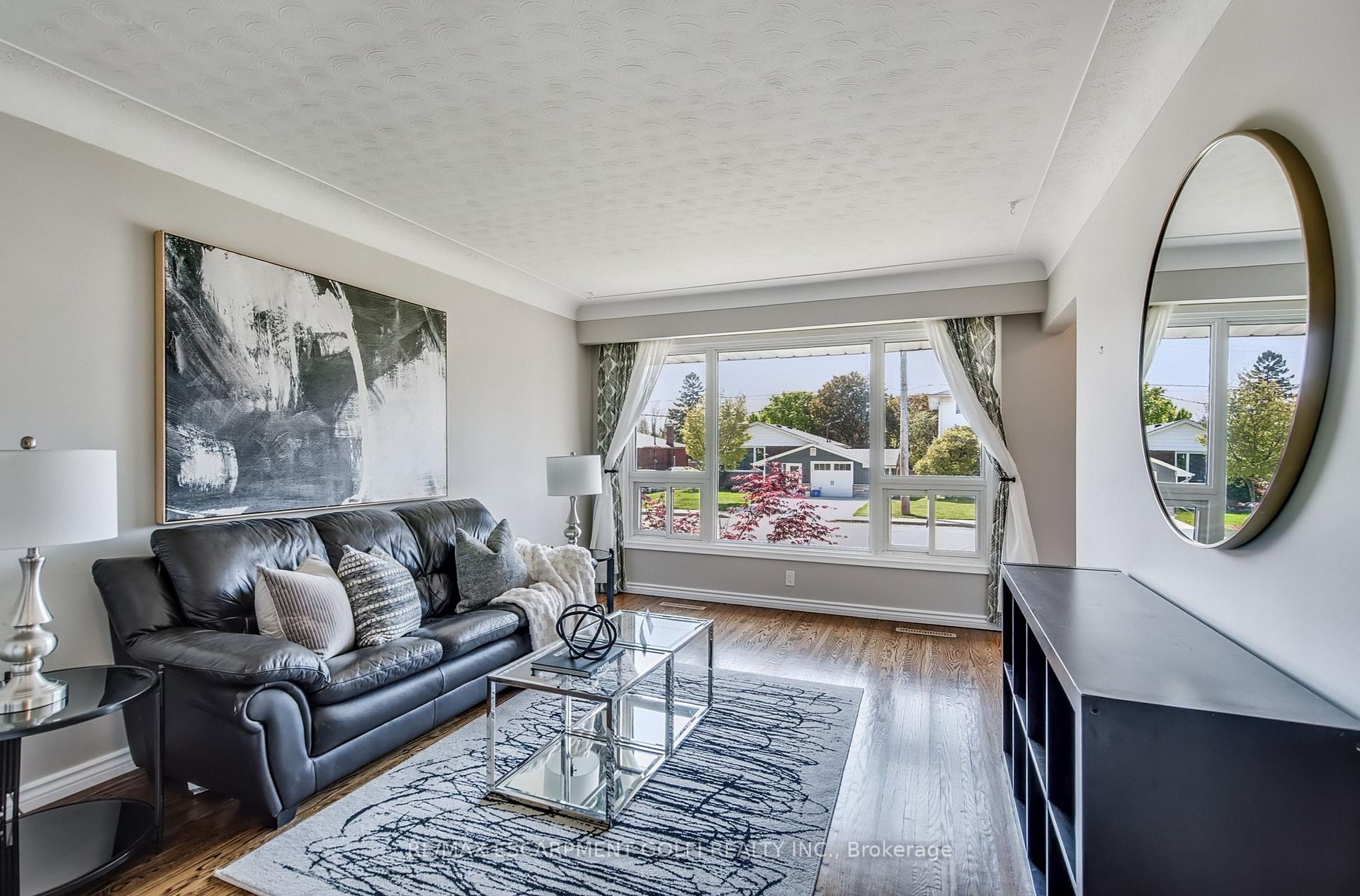 Photo 5 of 61 Fisher Crescent, Hamilton, Westcliffe — HOMEH