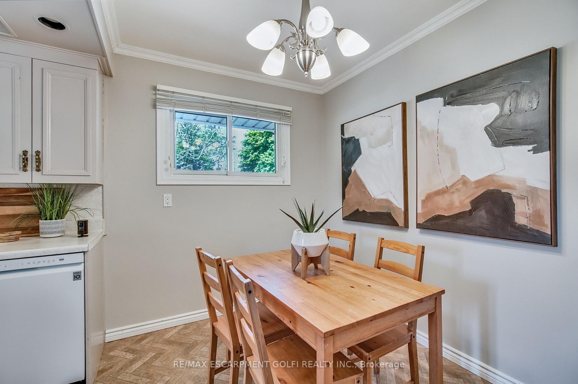 Photo 11 of 61 Fisher Crescent, Hamilton, Westcliffe — HOMEH