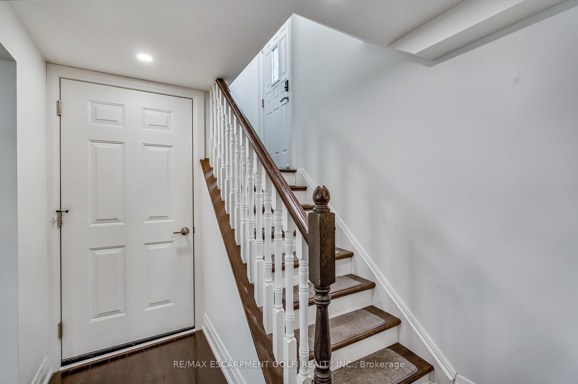 Photo 22 of 61 Fisher Crescent, Hamilton, Westcliffe — HOMEH