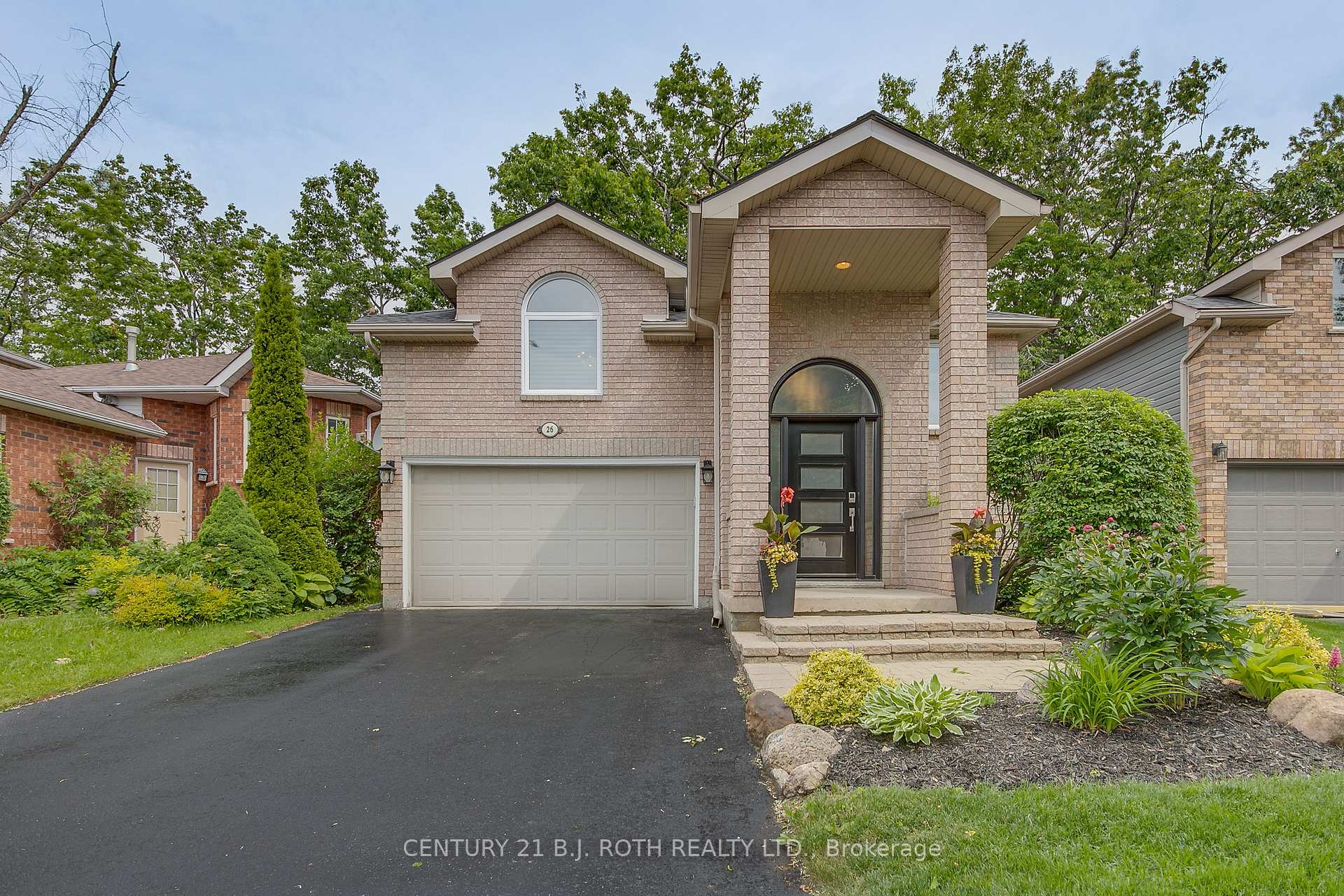 Front of 26 Monique Crescent
