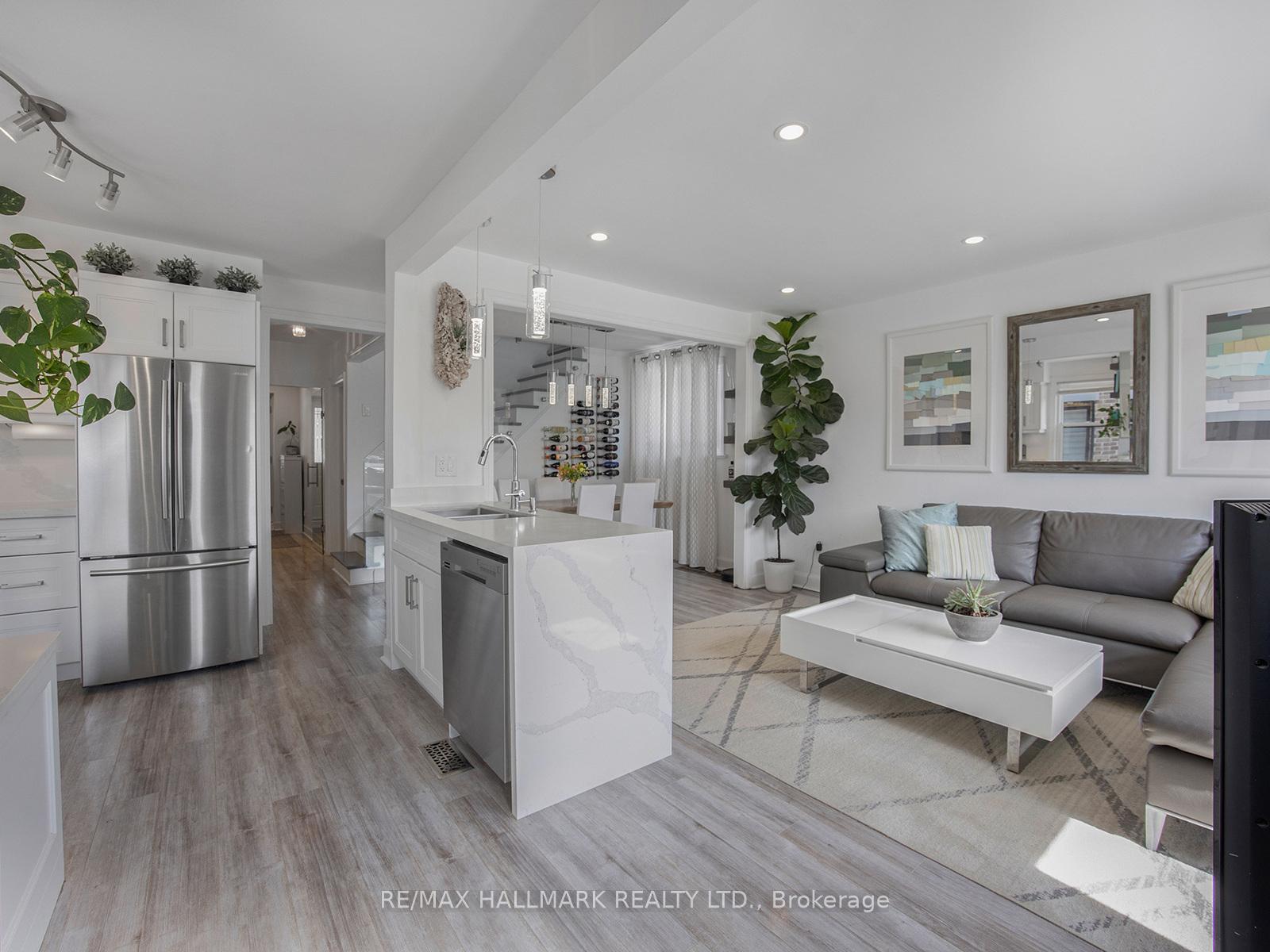 Photo 3 of 34 Tiago Avenue, Toronto, O'Connor-Parkview — HOMEH