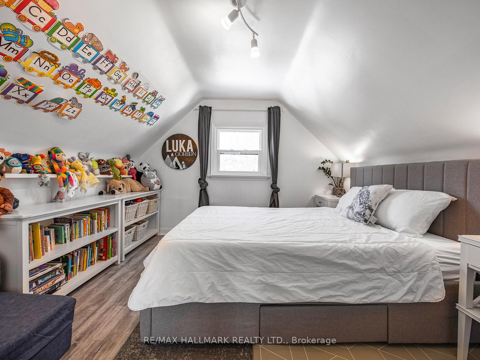 Photo 17 of 34 Tiago Avenue, Toronto, O'Connor-Parkview — HOMEH