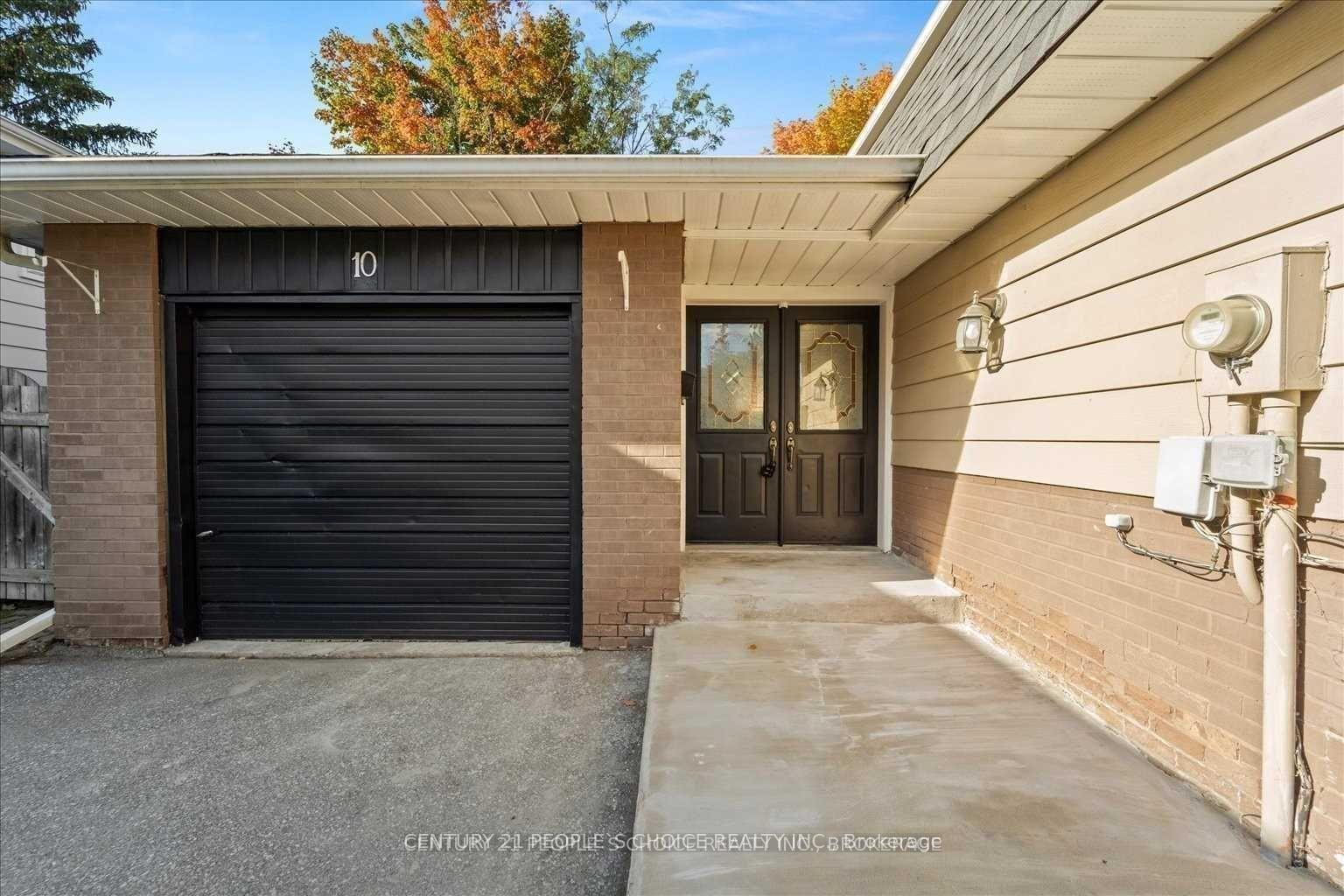 Photo 2 of 10 Deerpark Drive, Barrie, Cundles East — HOMEH