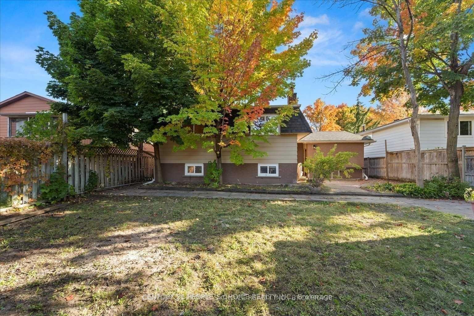Photo 25 of 10 Deerpark Drive, Barrie, Cundles East — HOMEH