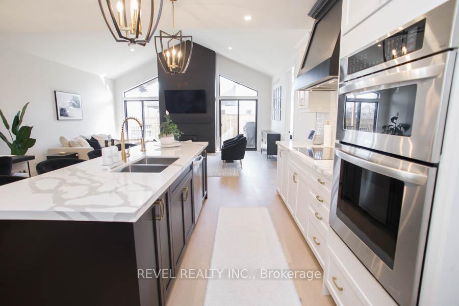 Photo 8 of 238 Mount Pleasant Street, Brantford — HOMEH
