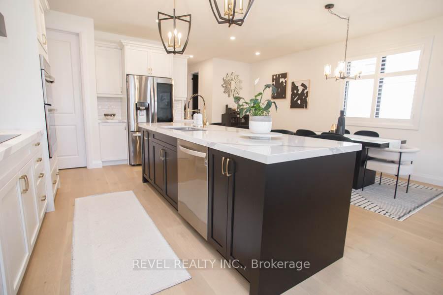 Photo 9 of 238 Mount Pleasant Street, Brantford — HOMEH