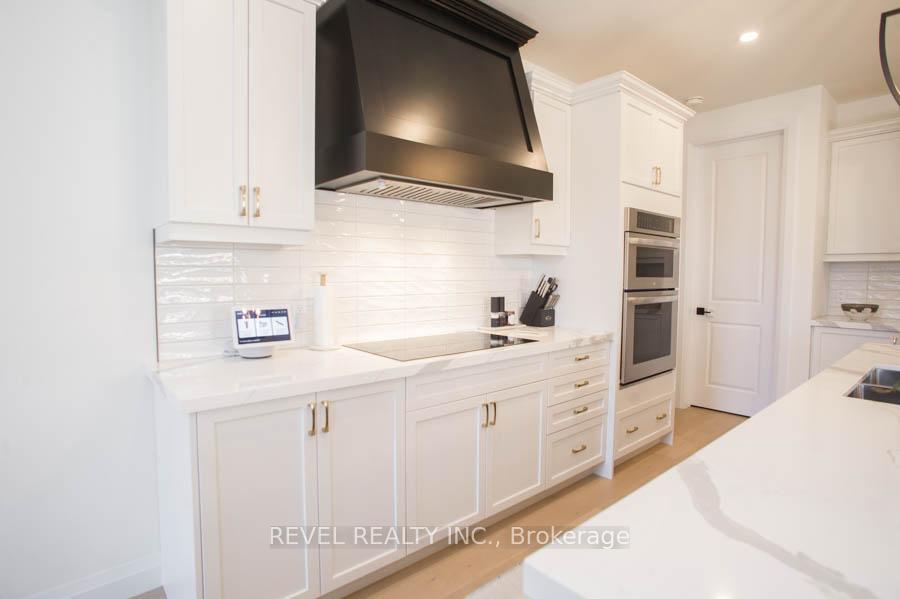 Photo 10 of 238 Mount Pleasant Street, Brantford — HOMEH