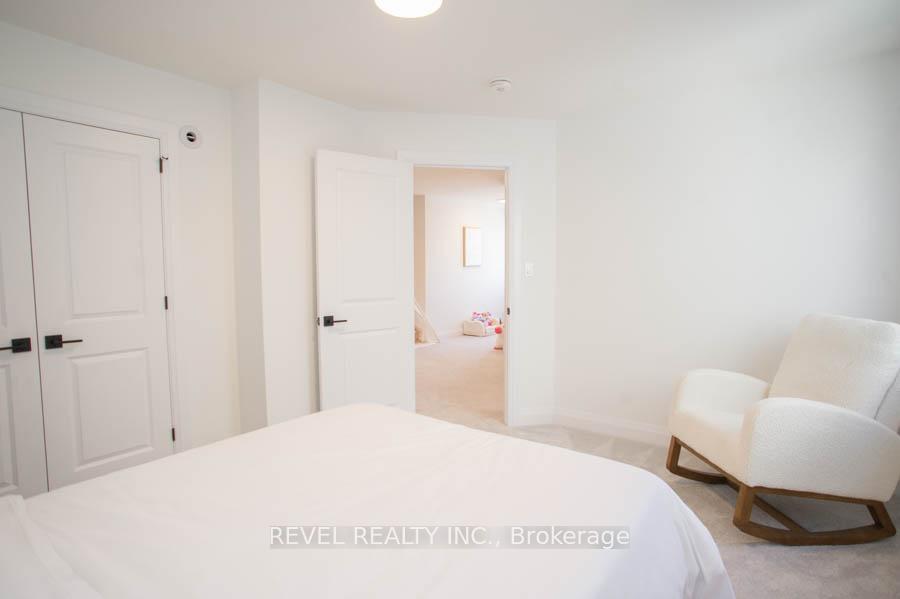 Photo 25 of 238 Mount Pleasant Street, Brantford — HOMEH