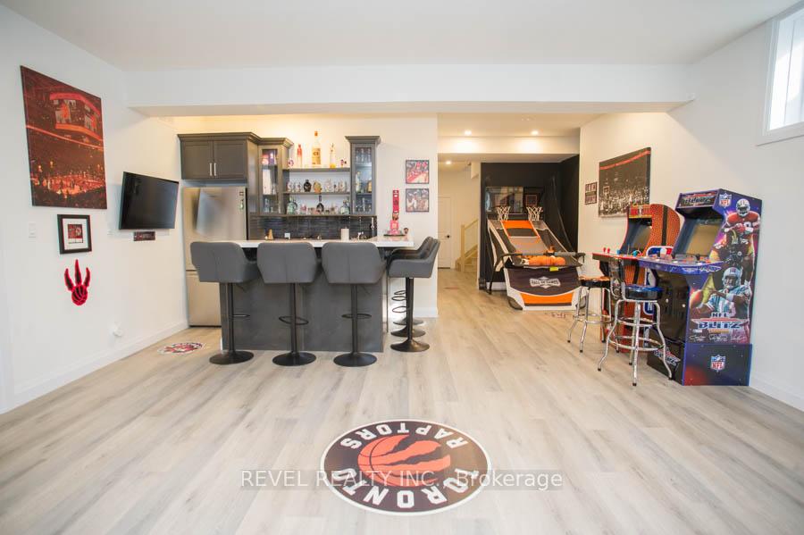 Photo 31 of 238 Mount Pleasant Street, Brantford — HOMEH