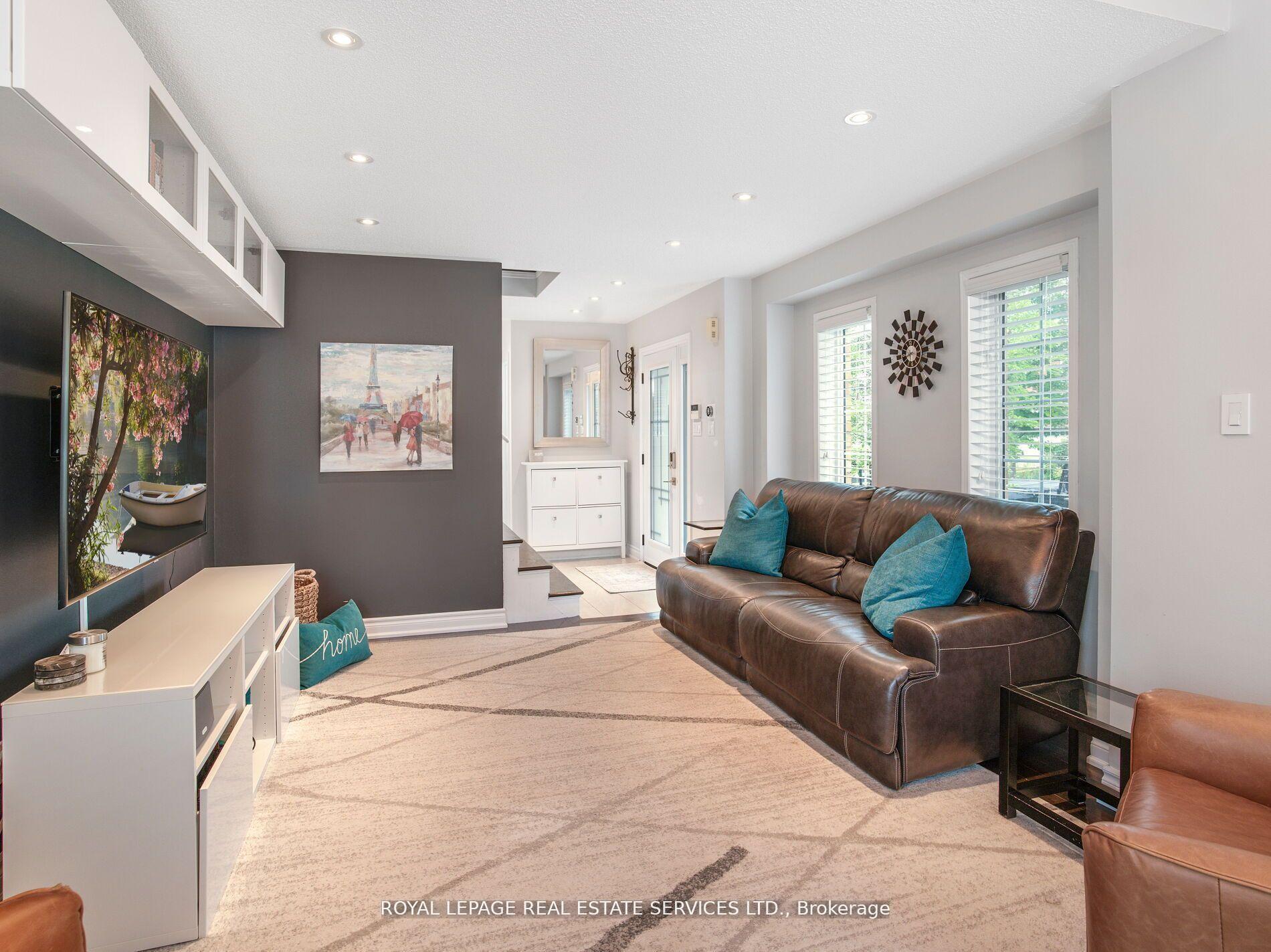 Photo 4 of 16 Woolf Crescent, Ajax, South East — HOMEH