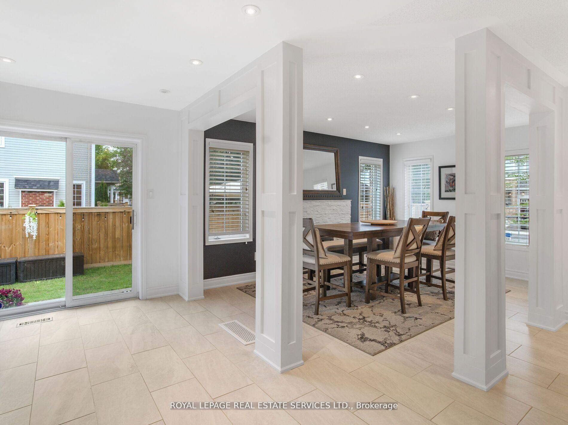 Photo 14 of 16 Woolf Crescent, Ajax, South East — HOMEH