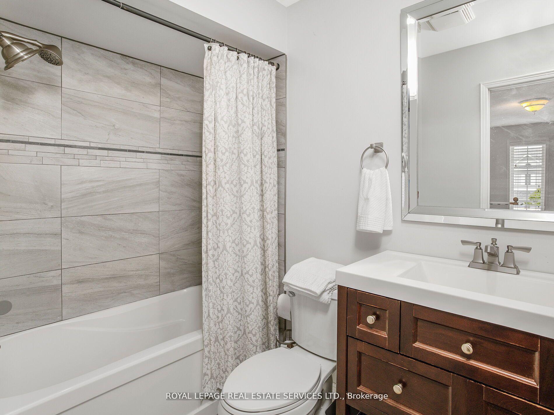 Photo 23 of 16 Woolf Crescent, Ajax, South East — HOMEH