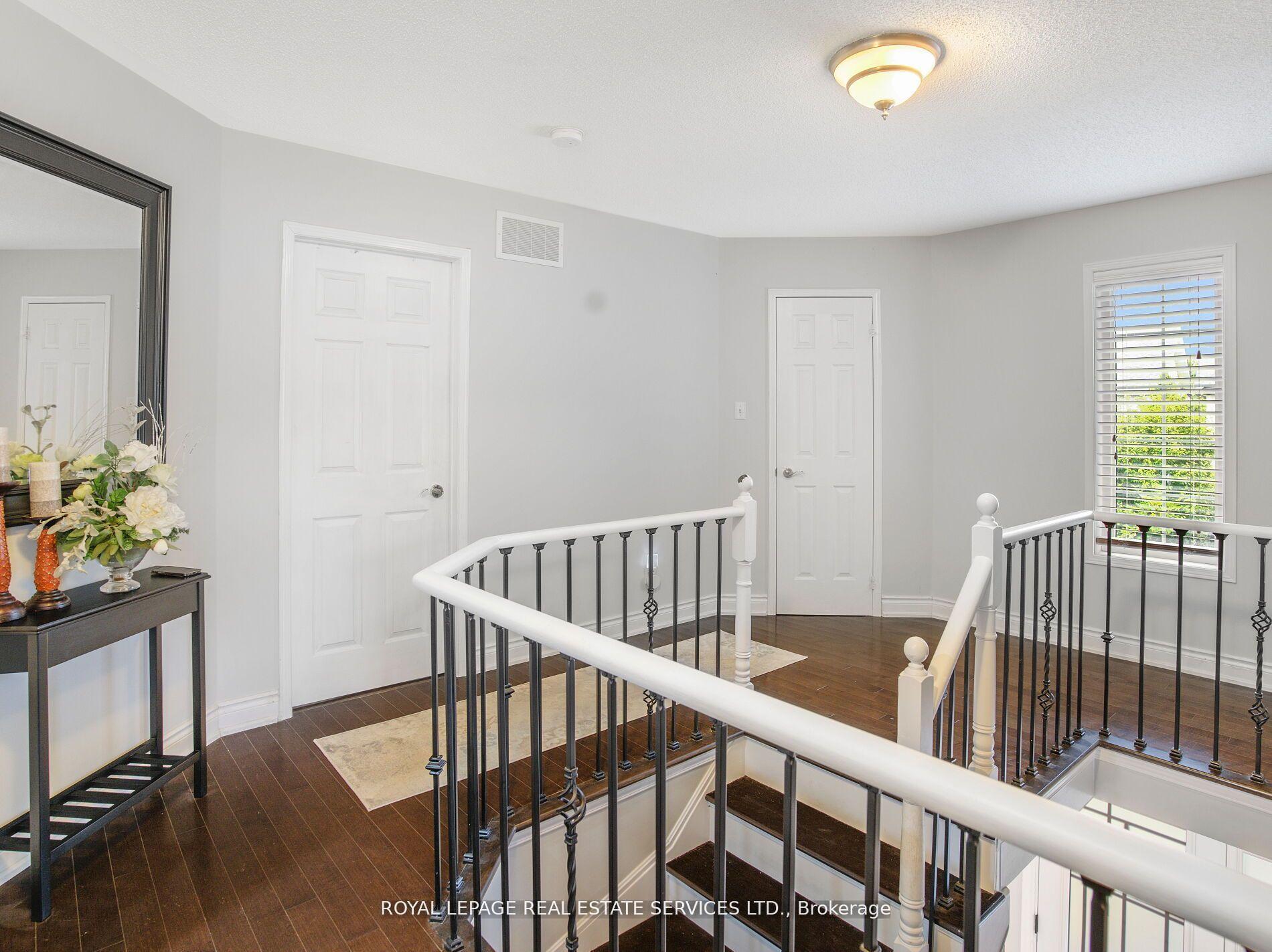 Photo 25 of 16 Woolf Crescent, Ajax, South East — HOMEH