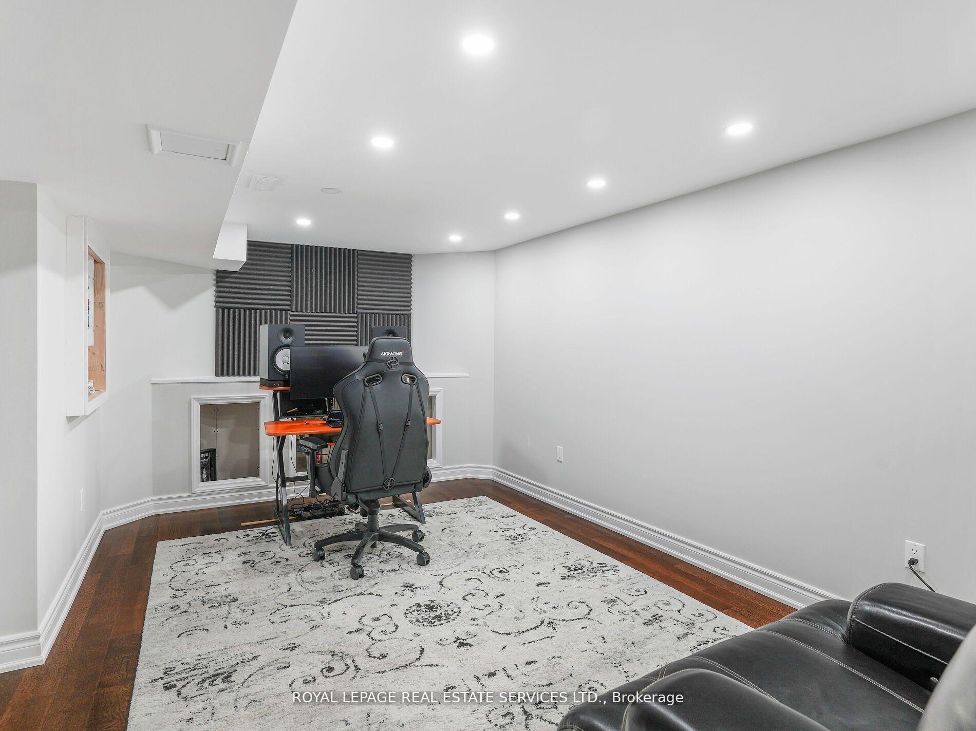 Photo 27 of 16 Woolf Crescent, Ajax, South East — HOMEH