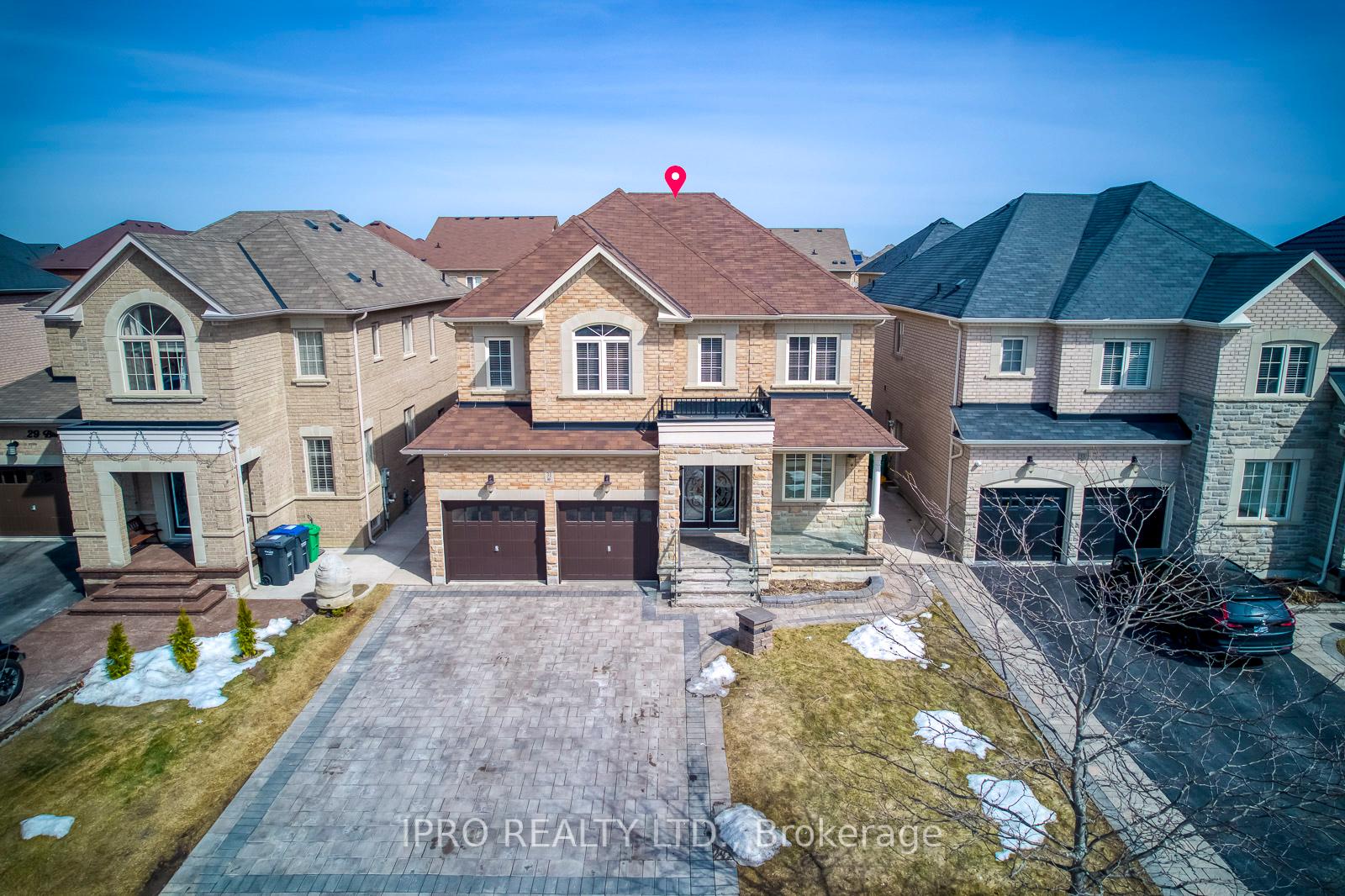 Photo 2 of 31 Birch Tree Trail, Brampton, Bram East — HOMEH