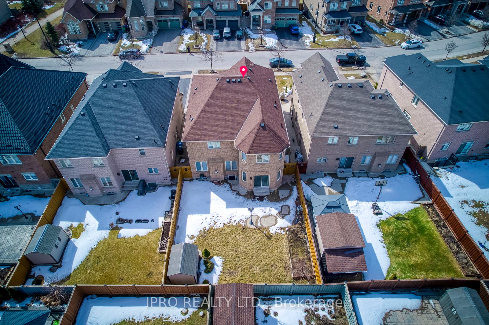 Photo 6 of 31 Birch Tree Trail, Brampton, Bram East — HOMEH