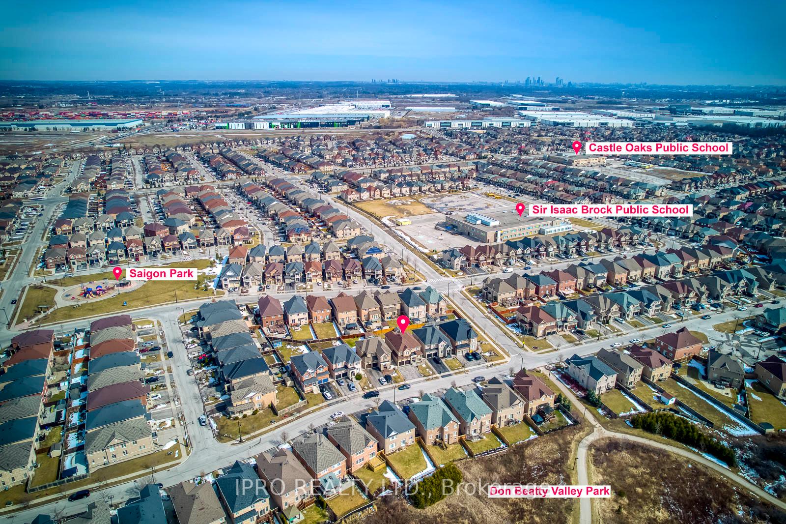 Photo 11 of 31 Birch Tree Trail, Brampton, Bram East — HOMEH