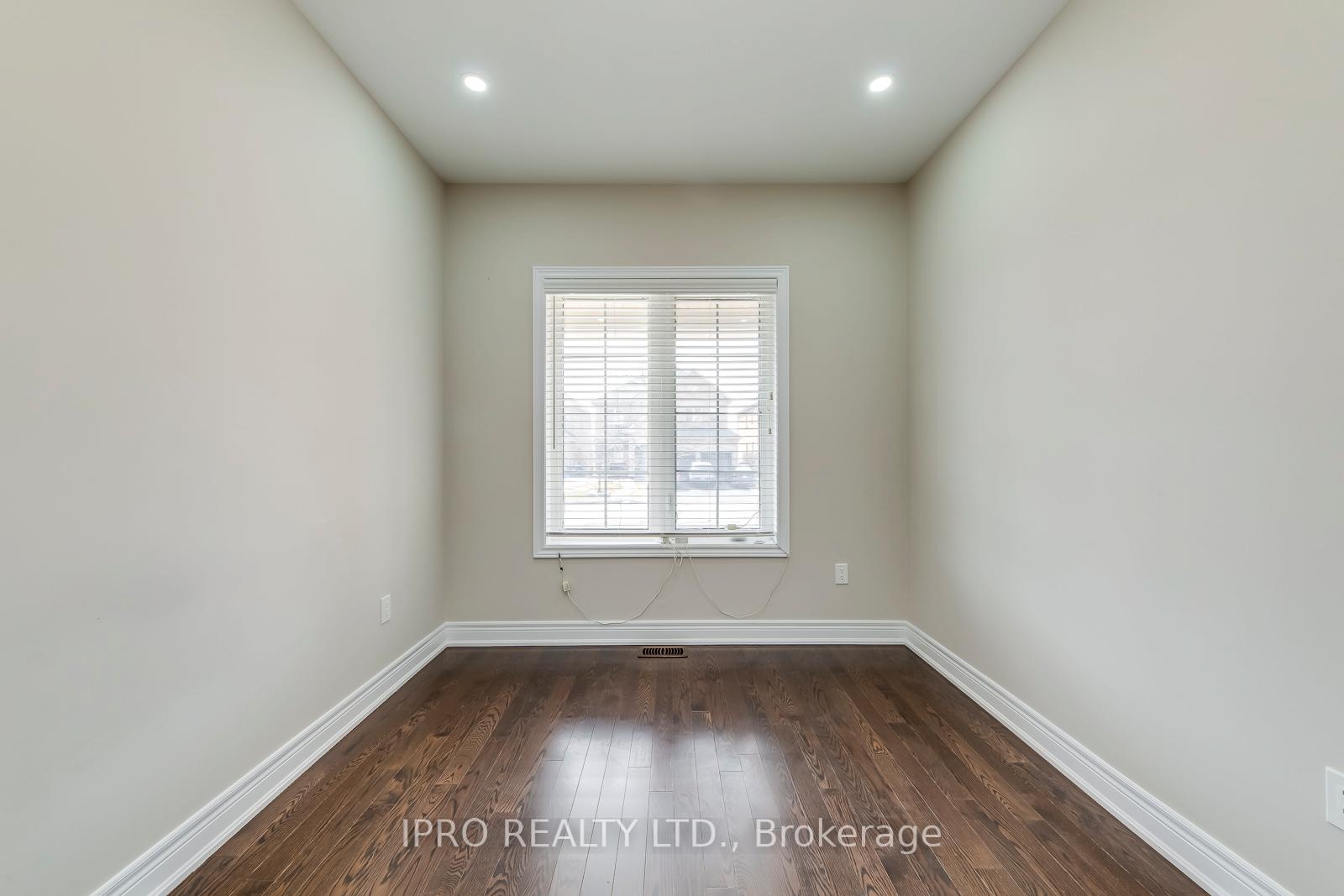 Photo 17 of 31 Birch Tree Trail, Brampton, Bram East — HOMEH