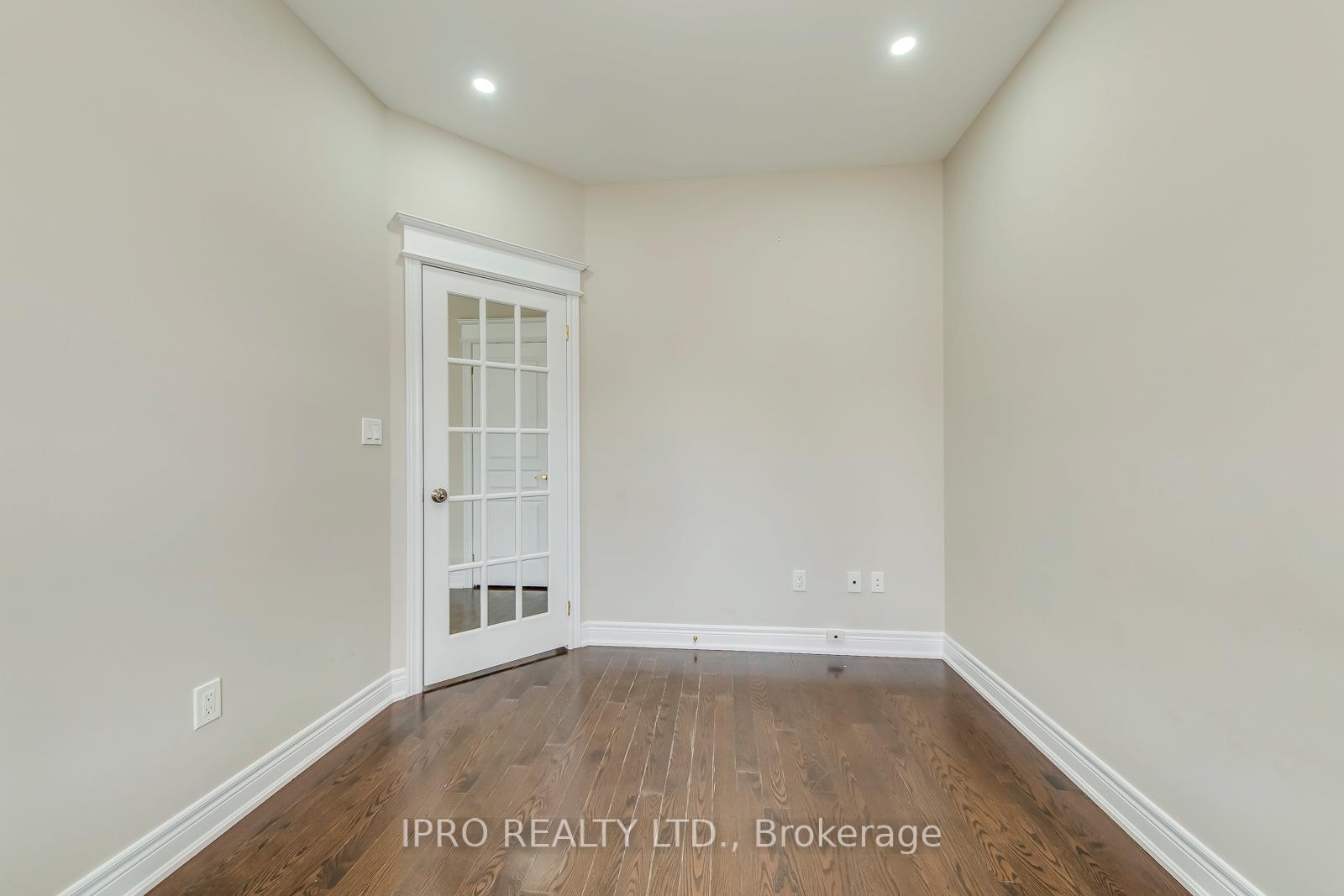 Photo 19 of 31 Birch Tree Trail, Brampton, Bram East — HOMEH
