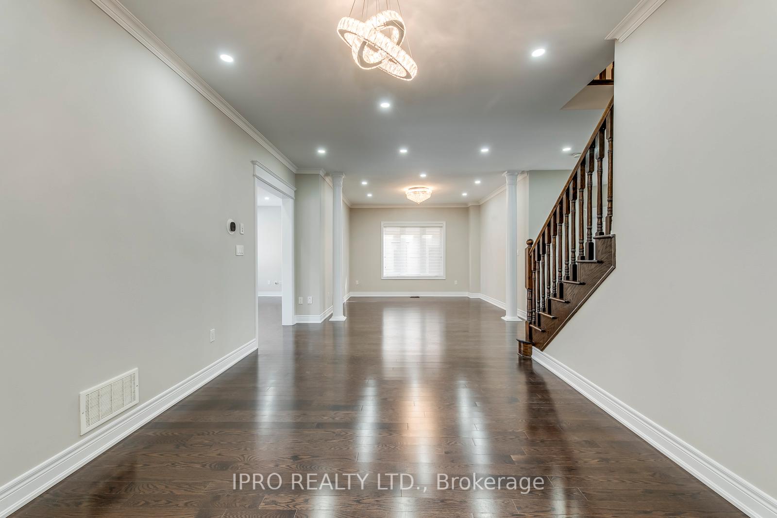 Photo 27 of 31 Birch Tree Trail, Brampton, Bram East — HOMEH
