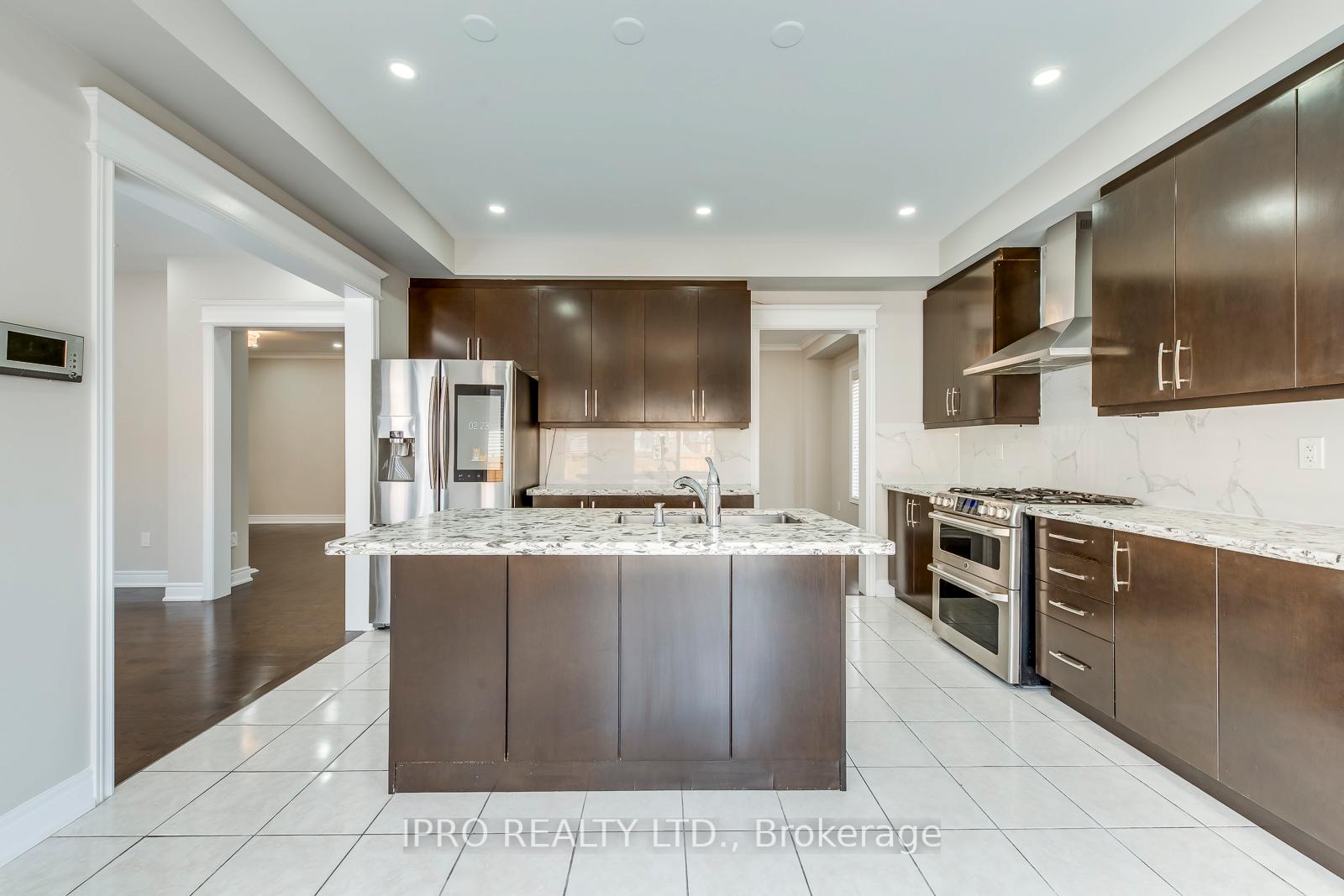 Photo 34 of 31 Birch Tree Trail, Brampton, Bram East — HOMEH