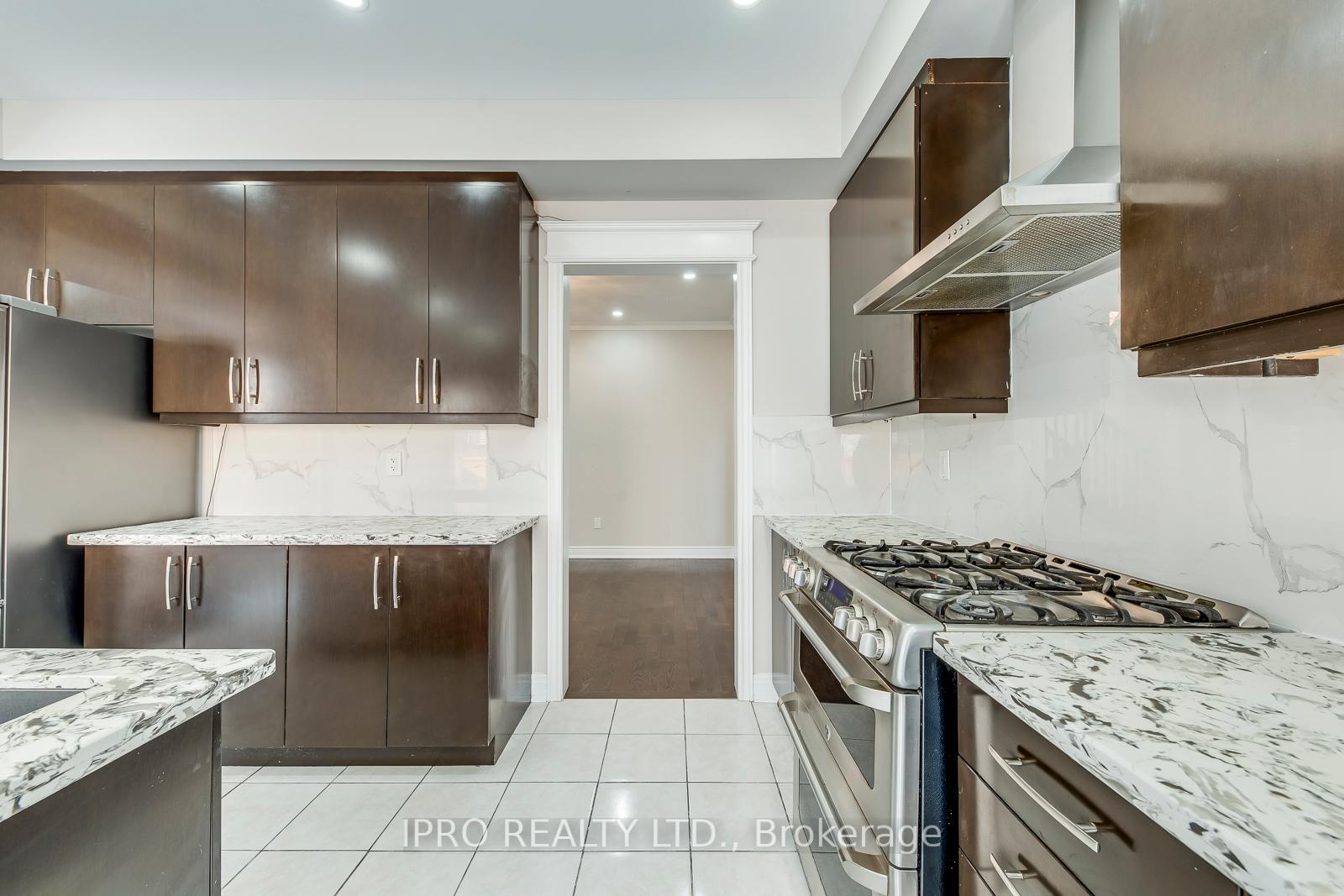 Photo 37 of 31 Birch Tree Trail, Brampton, Bram East — HOMEH