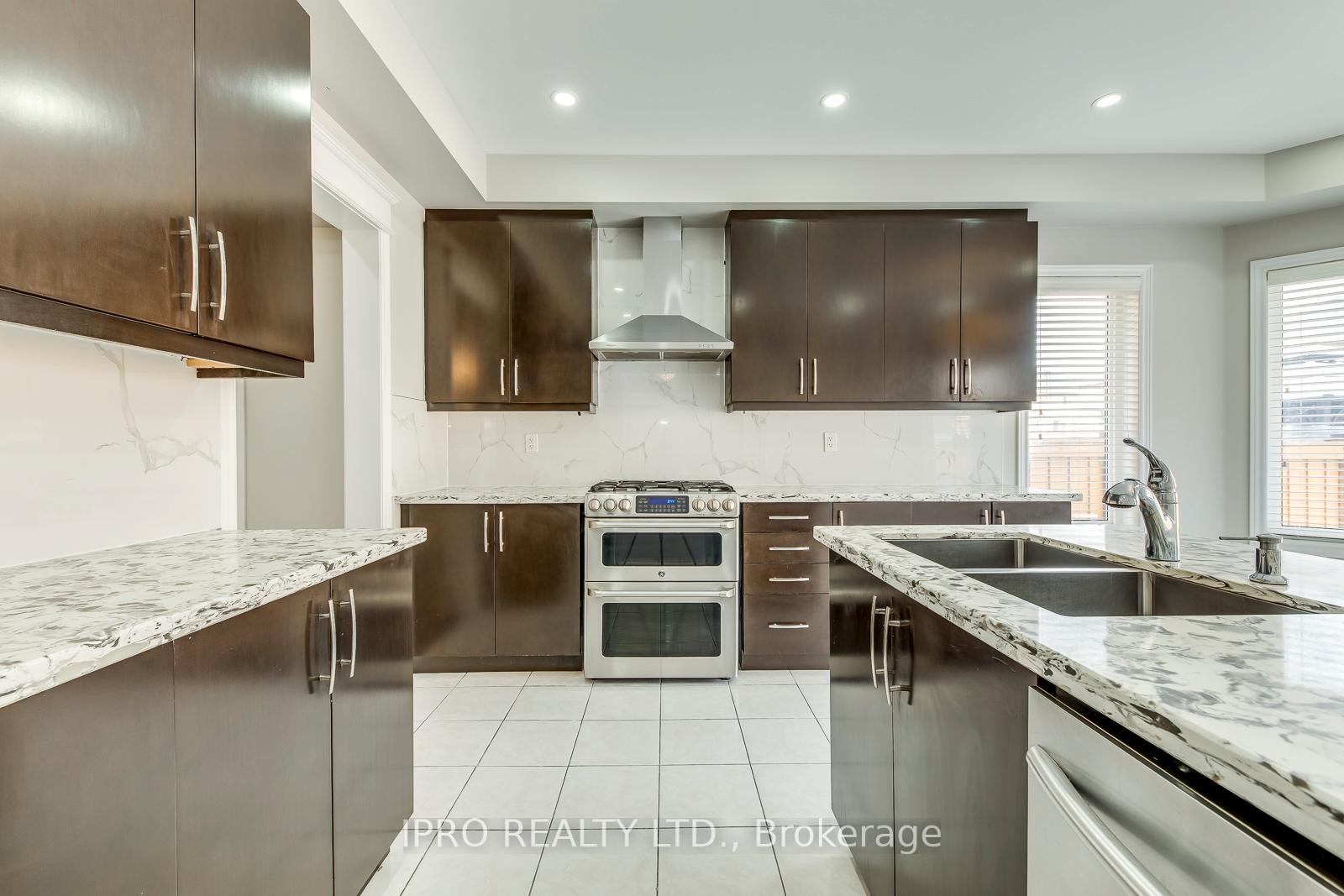 Photo 41 of 31 Birch Tree Trail, Brampton, Bram East — HOMEH
