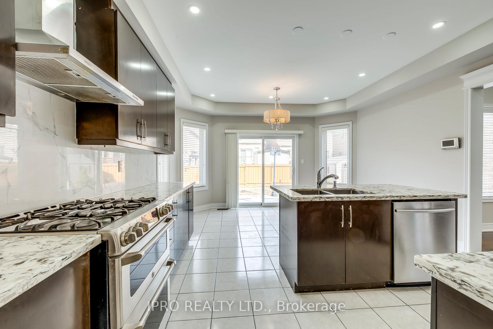 Photo 40 of 31 Birch Tree Trail, Brampton, Bram East — HOMEH
