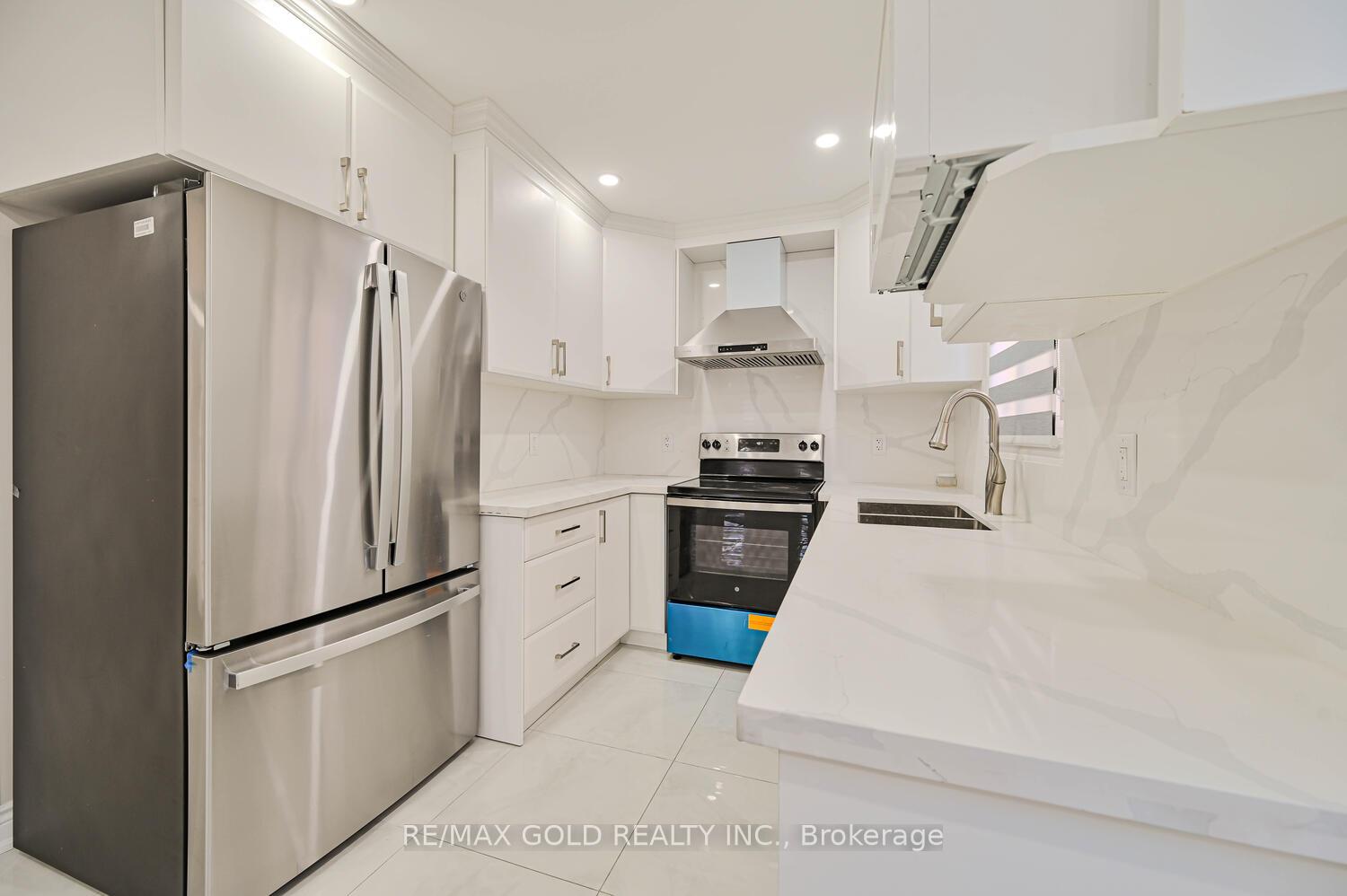 Photo 3 of 31 Histon Crescent, Brampton, Madoc — HOMEH