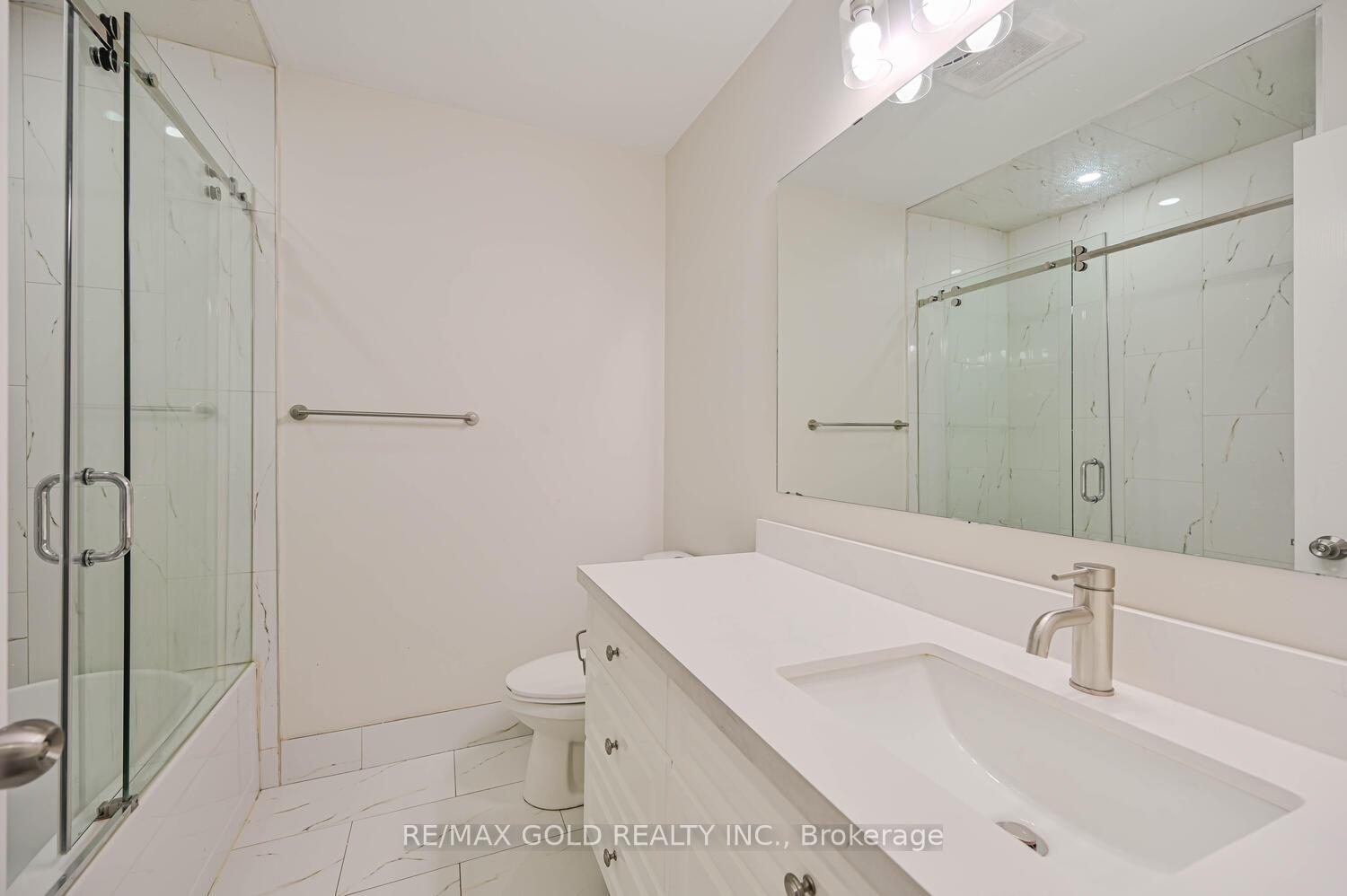 Photo 23 of 31 Histon Crescent, Brampton, Madoc — HOMEH