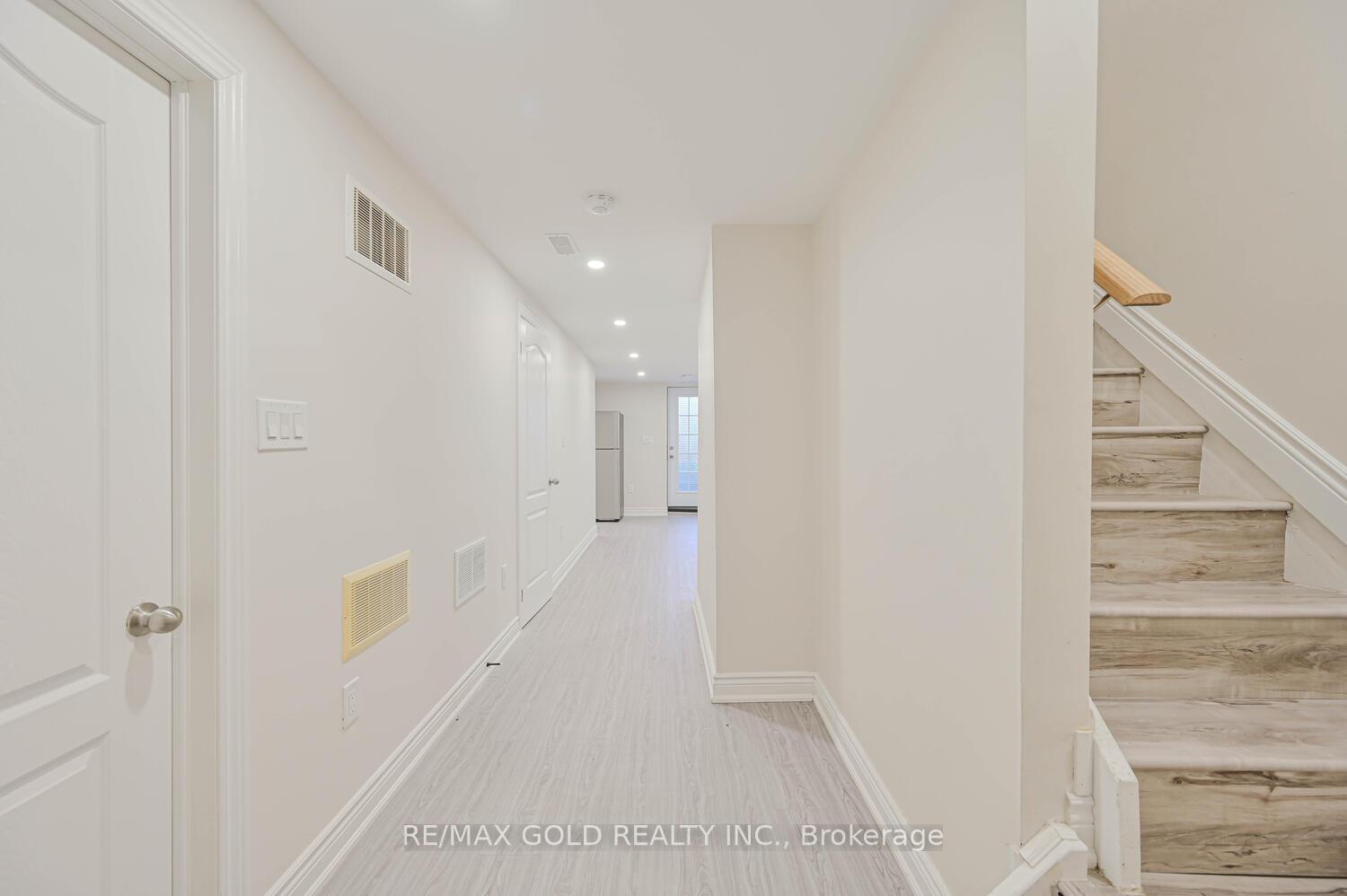 Photo 19 of 31 Histon Crescent, Brampton, Madoc — HOMEH