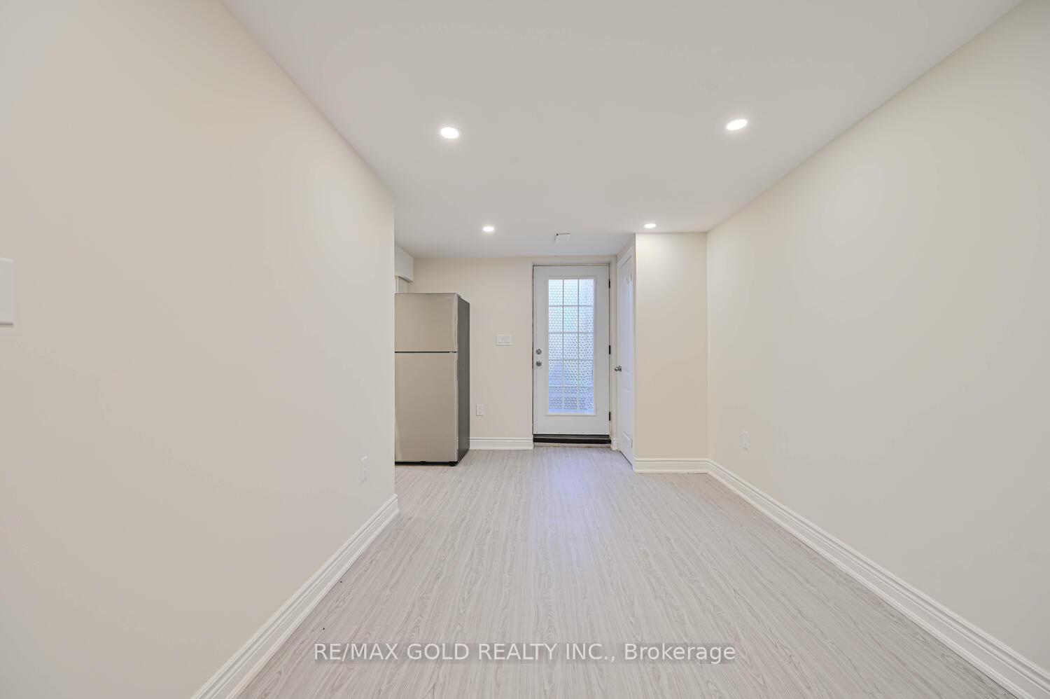 Photo 22 of 31 Histon Crescent, Brampton, Madoc — HOMEH