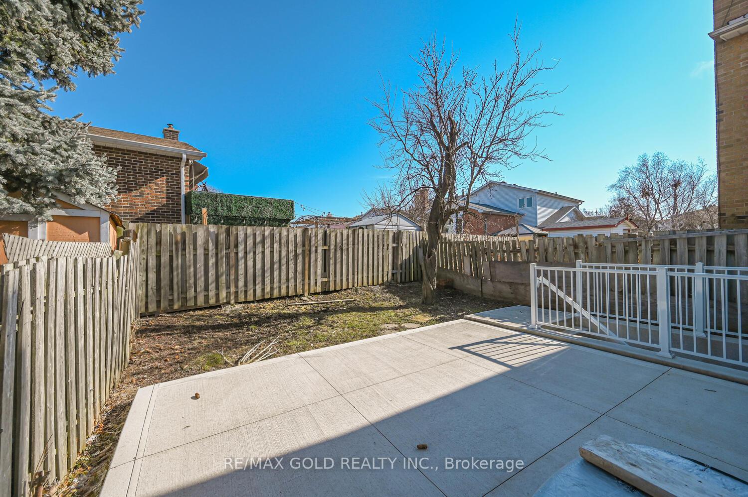 Photo 35 of 31 Histon Crescent, Brampton, Madoc — HOMEH