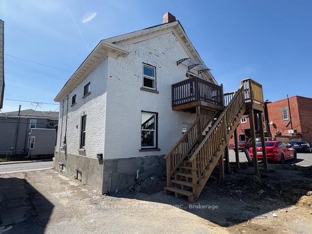 Photo 2 of 128 MCCONNELL Ave E, Cornwall — HOMEH
